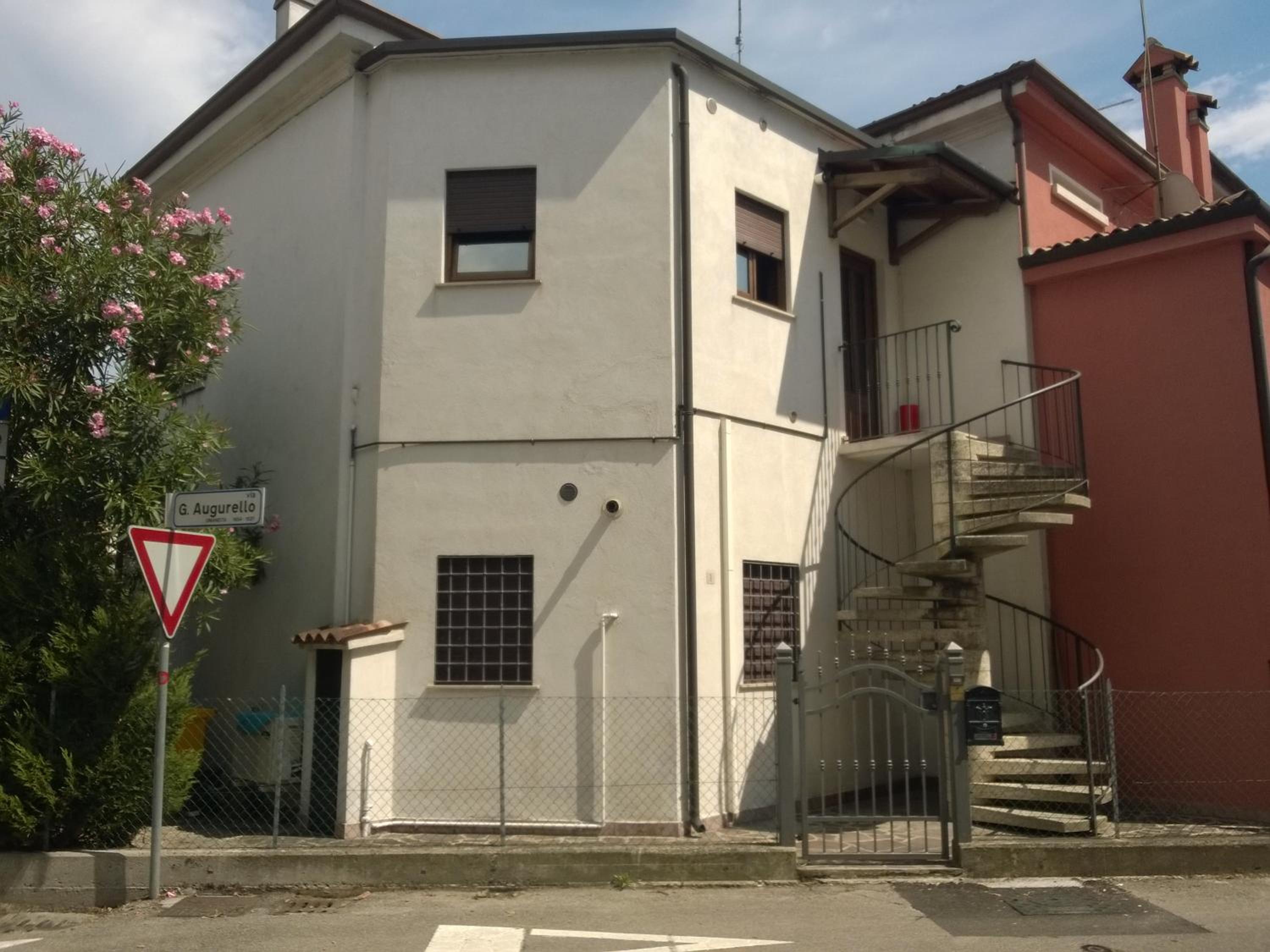 Photo 38