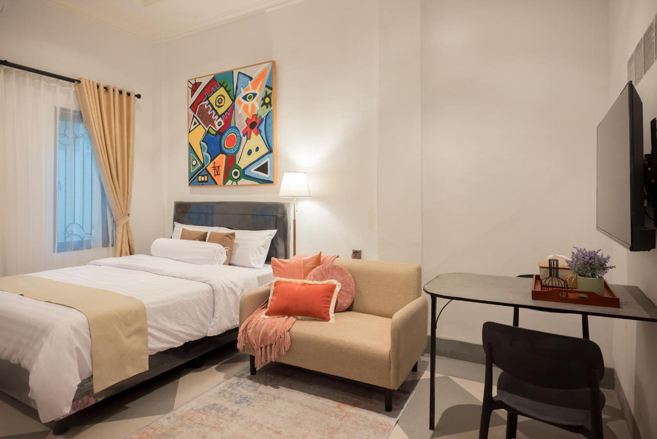 Urban Loft Style Studio at Central District 1A!