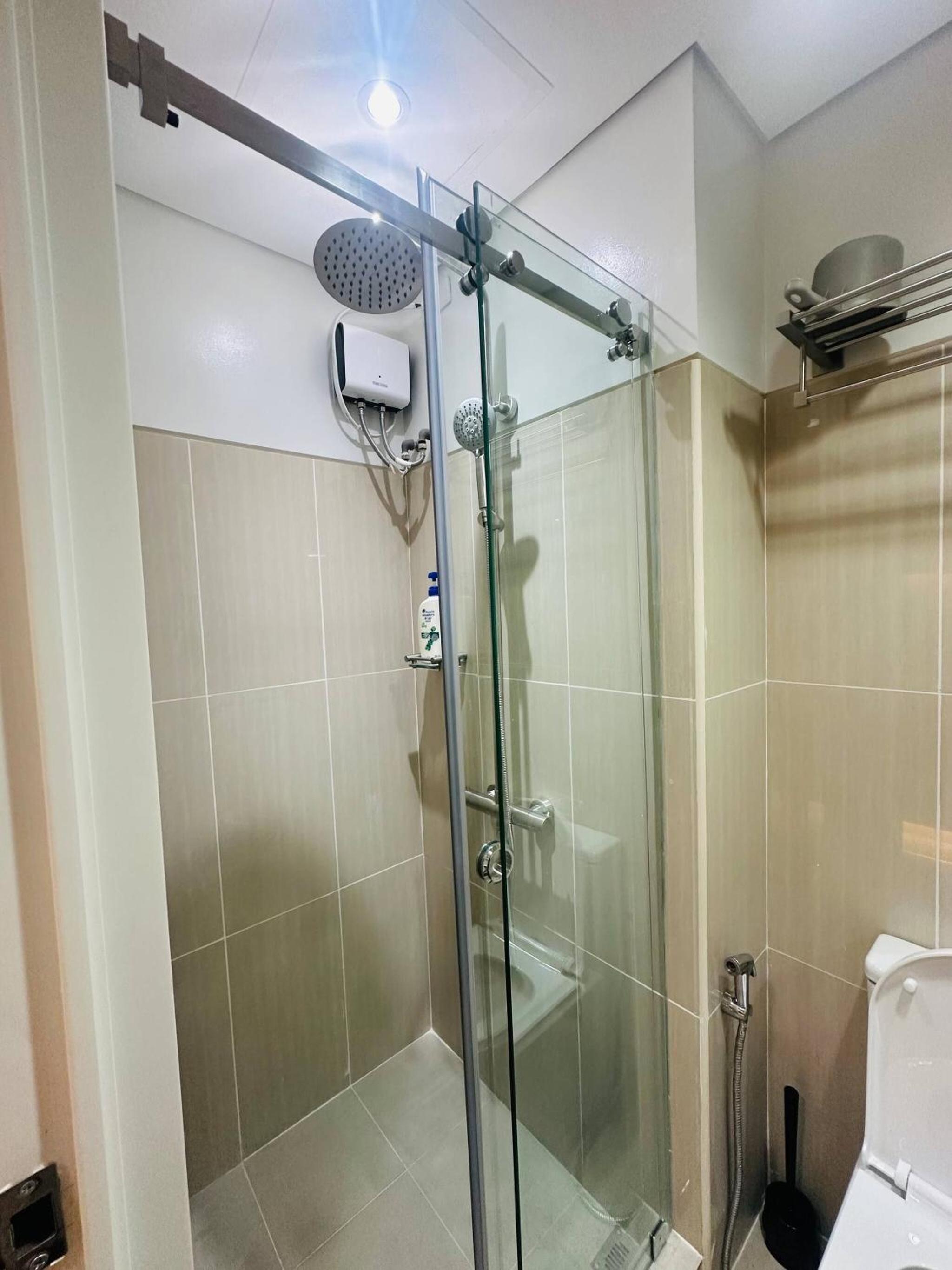 Scandi-Inspired Pasay Apartment for Rent - Entire House with Balcony facing MOA