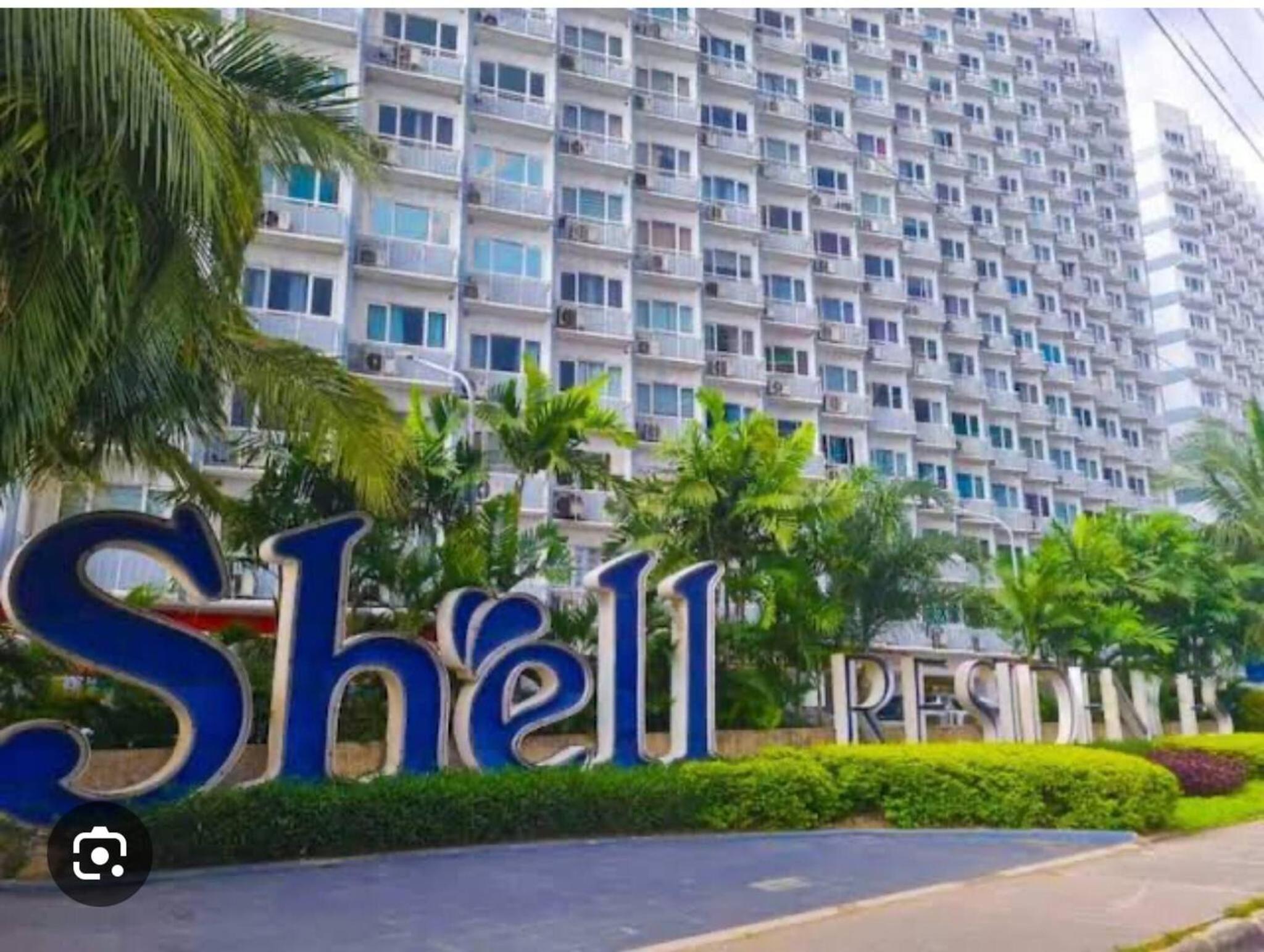 Scandi-Inspired Pasay Apartment for Rent - Entire House with Balcony facing MOA