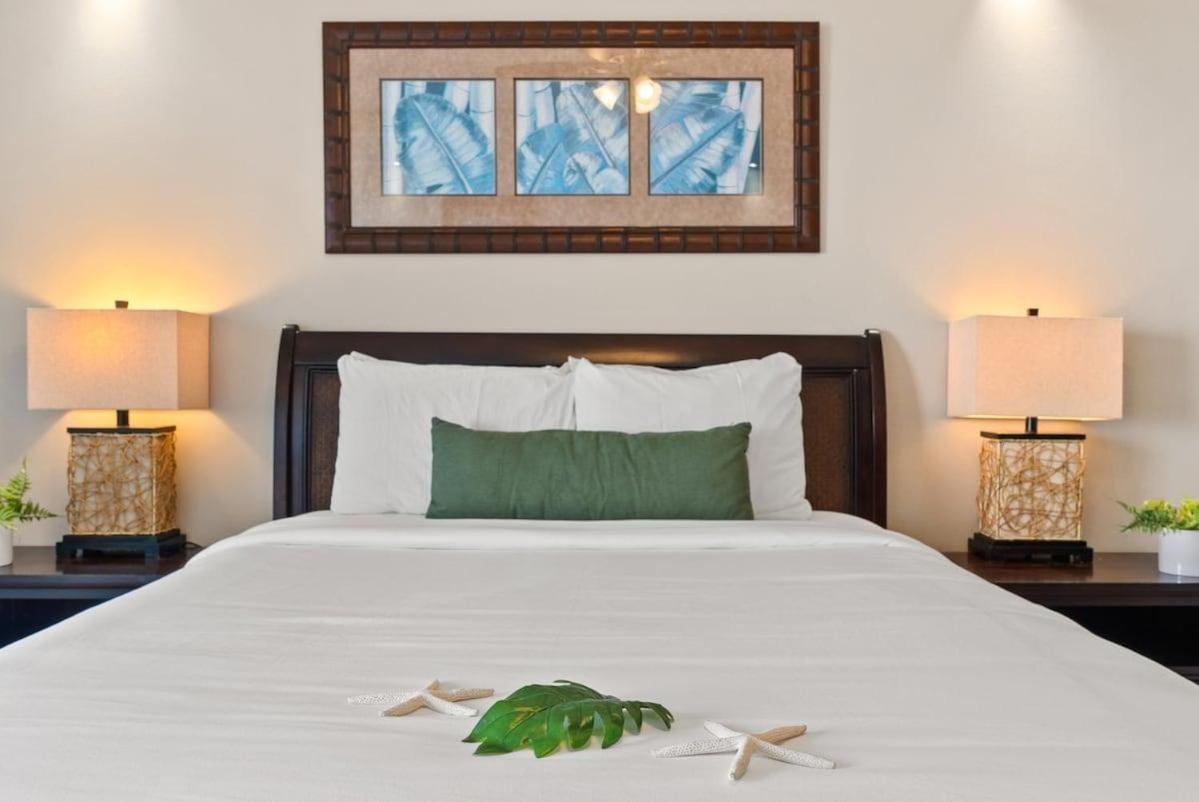 Lahaina Shores 607 · LS 607 Beachfront Remodeled Studio Stunnin