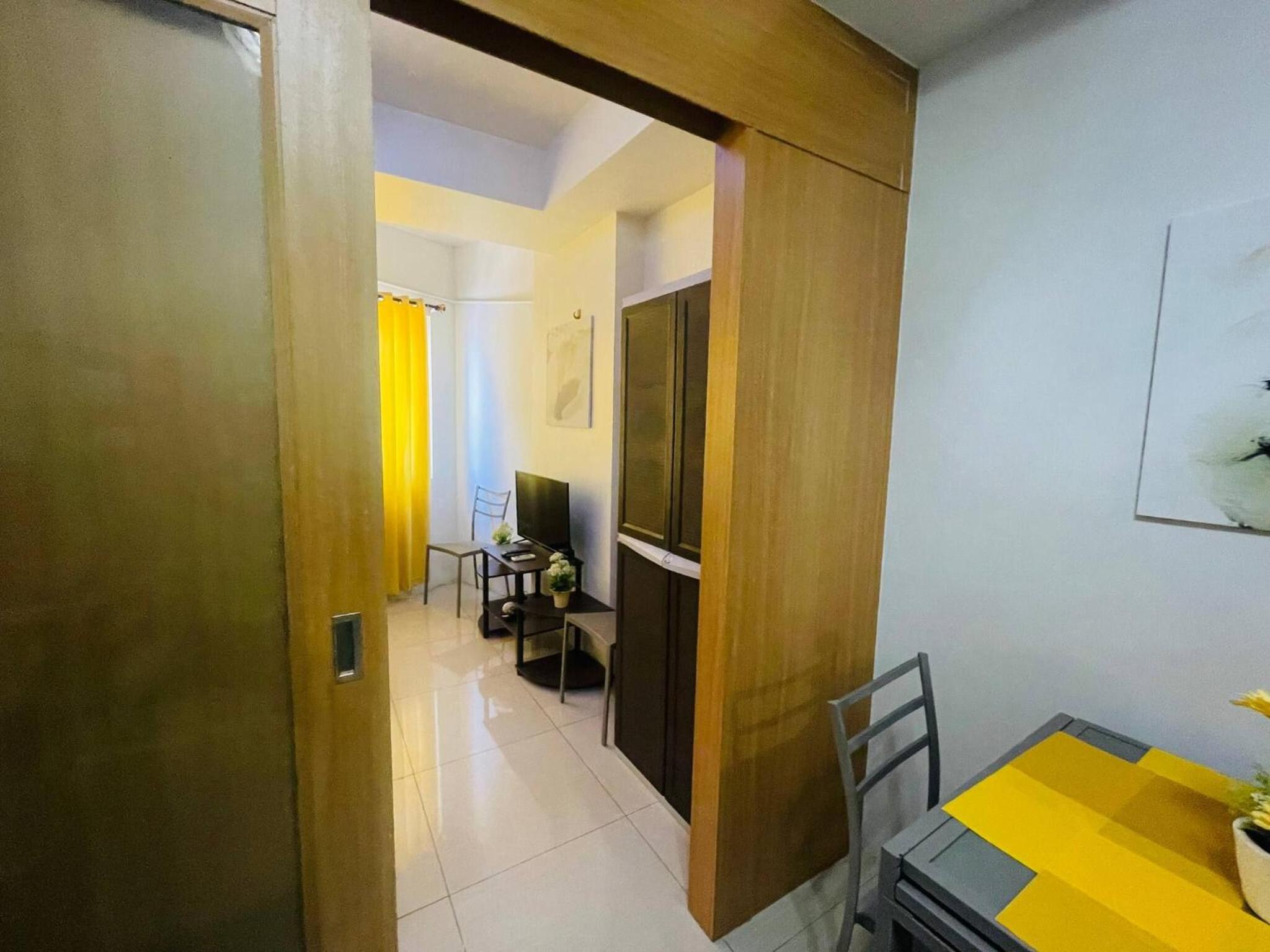 Joyful Pasay Getaway Staycation Condo Near MOA and IKEA near Mall of Asia