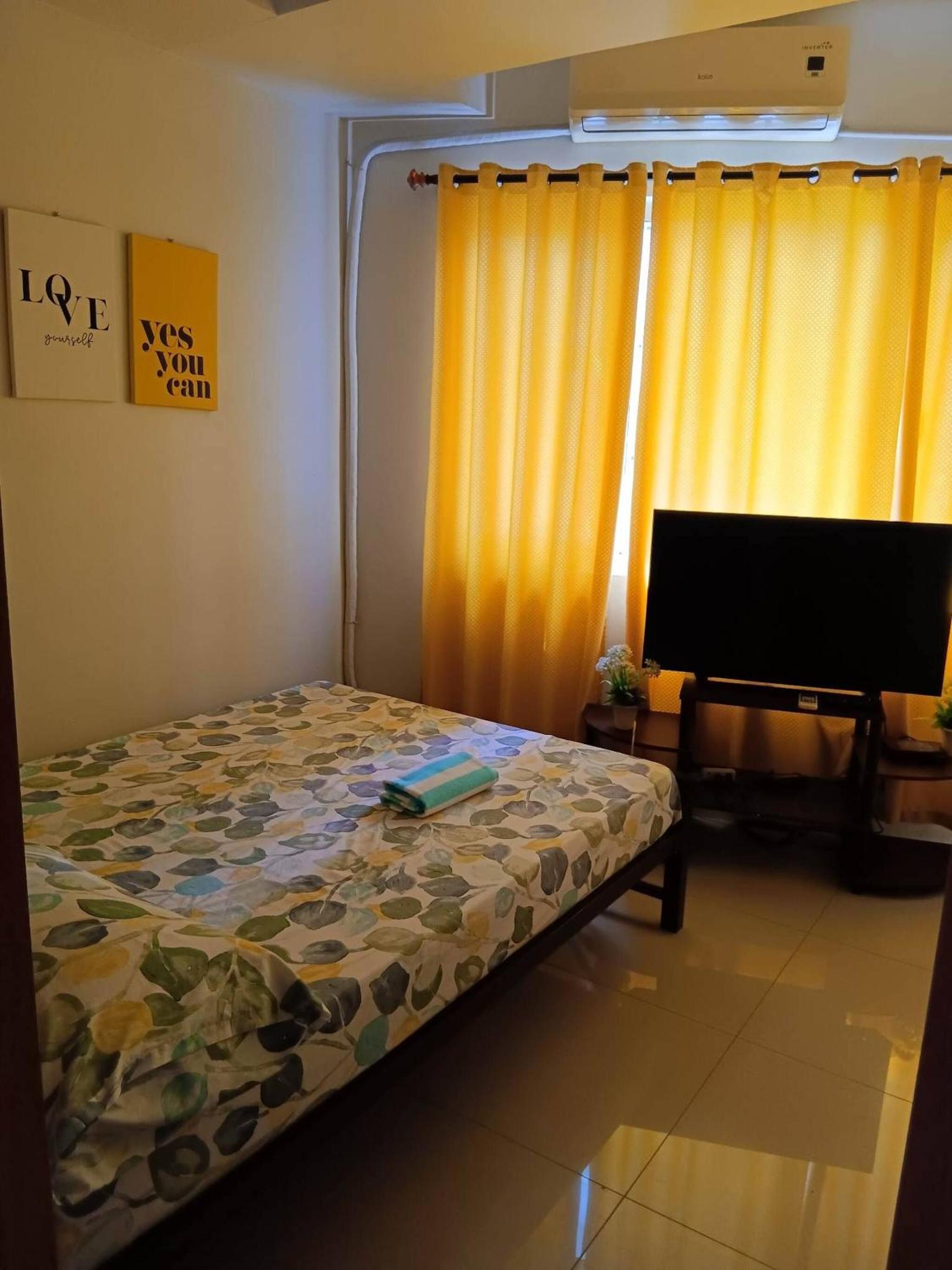 Joyful Pasay Getaway Staycation Condo Near MOA and IKEA near Mall of Asia