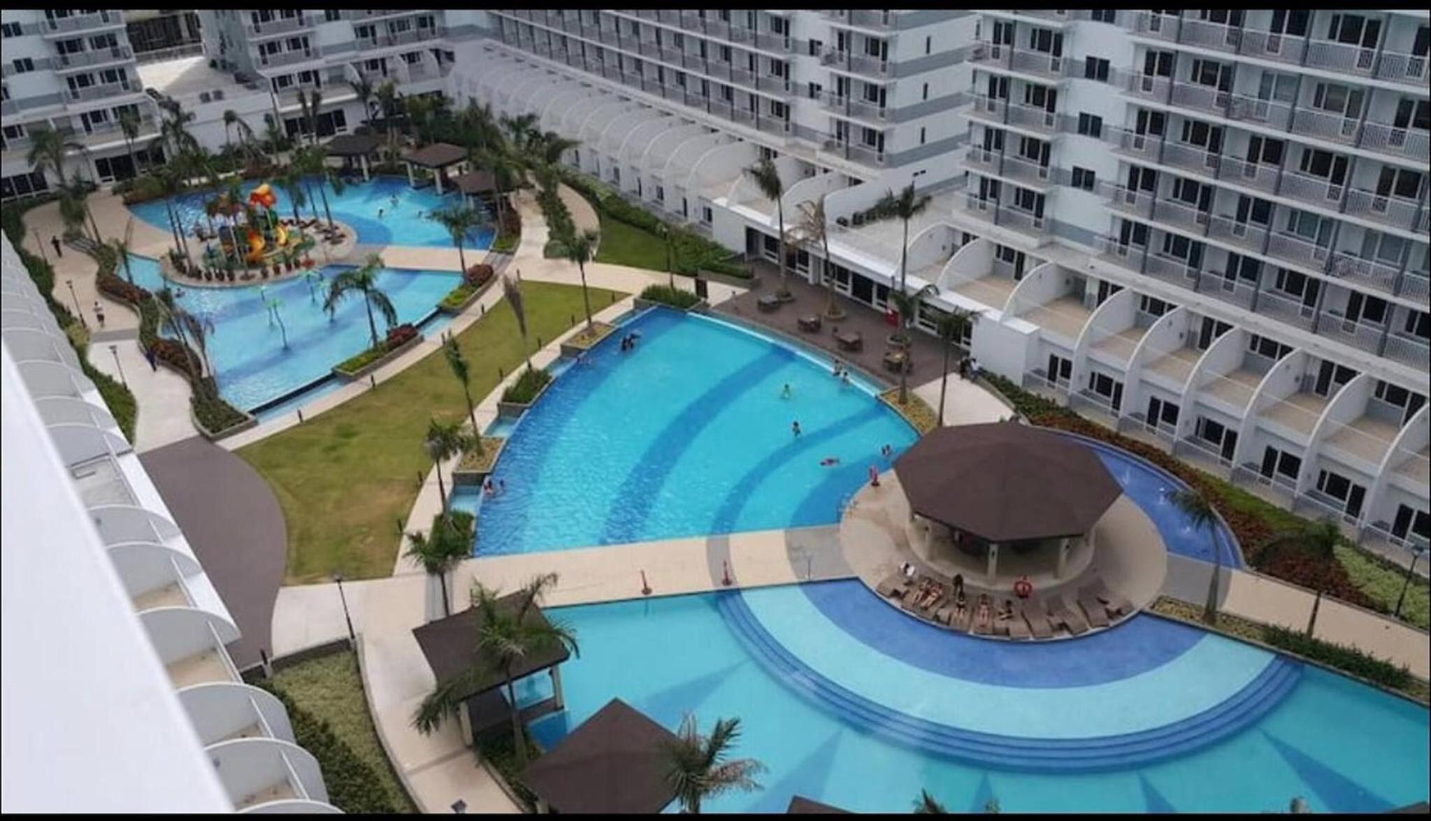 Joyful Pasay Getaway Staycation Condo Near MOA and IKEA near Mall of Asia