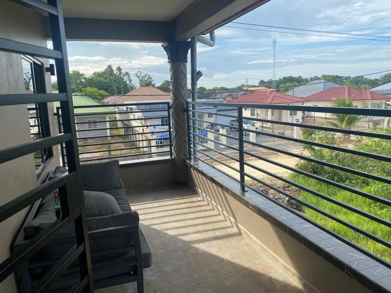 Sisa Omi Apartments