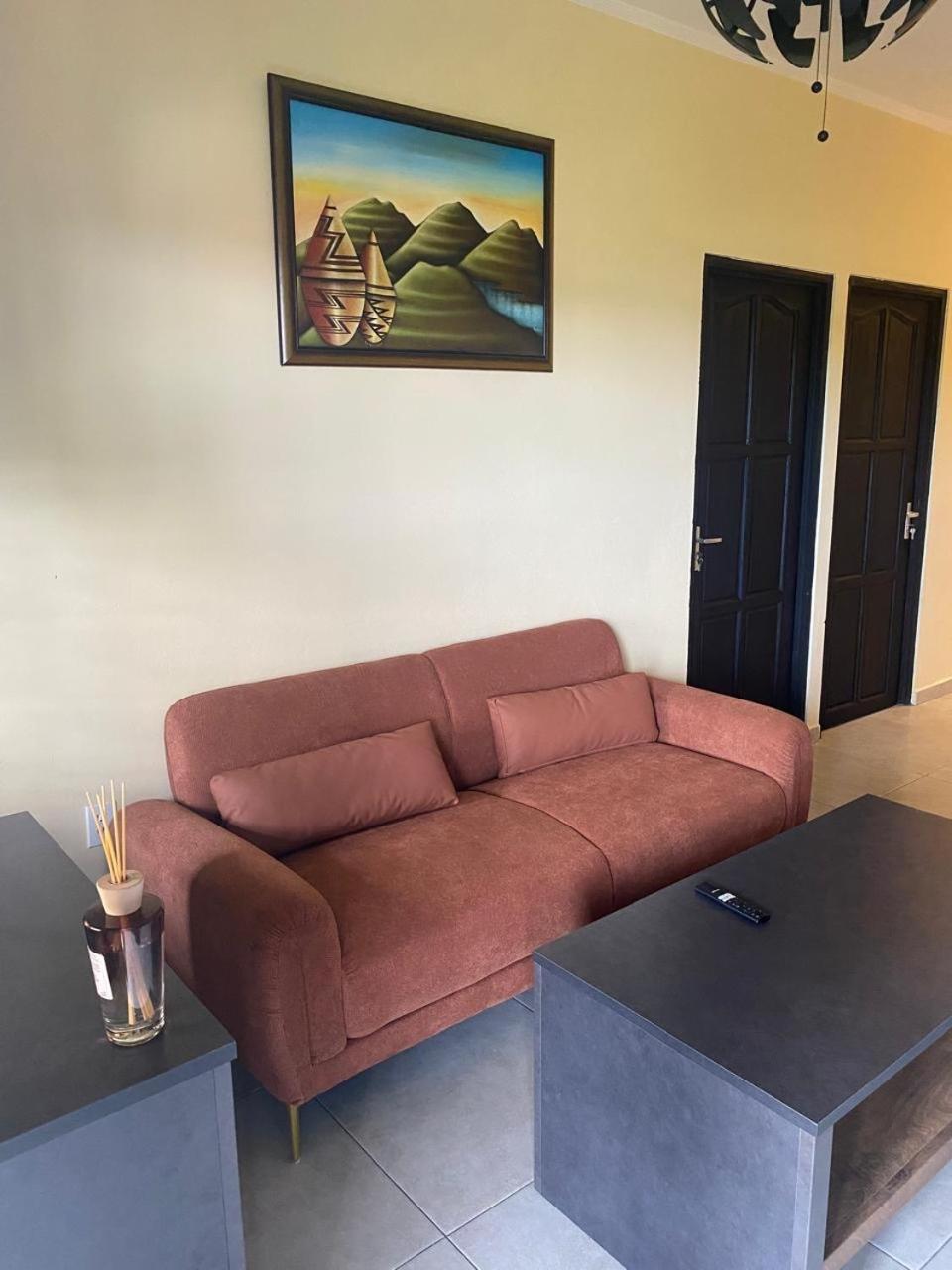 Sisa Omi Apartments
