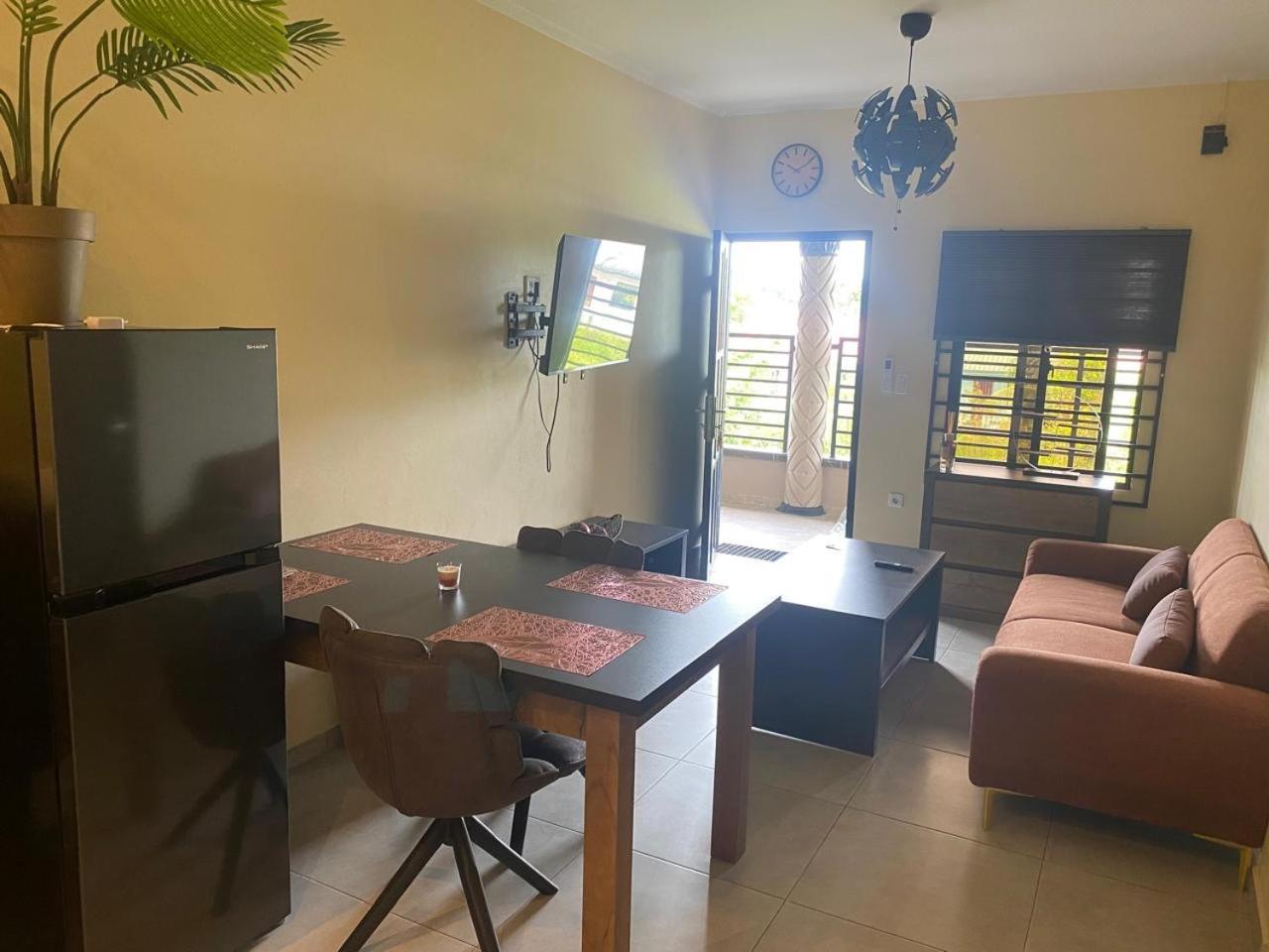 Sisa Omi Apartments