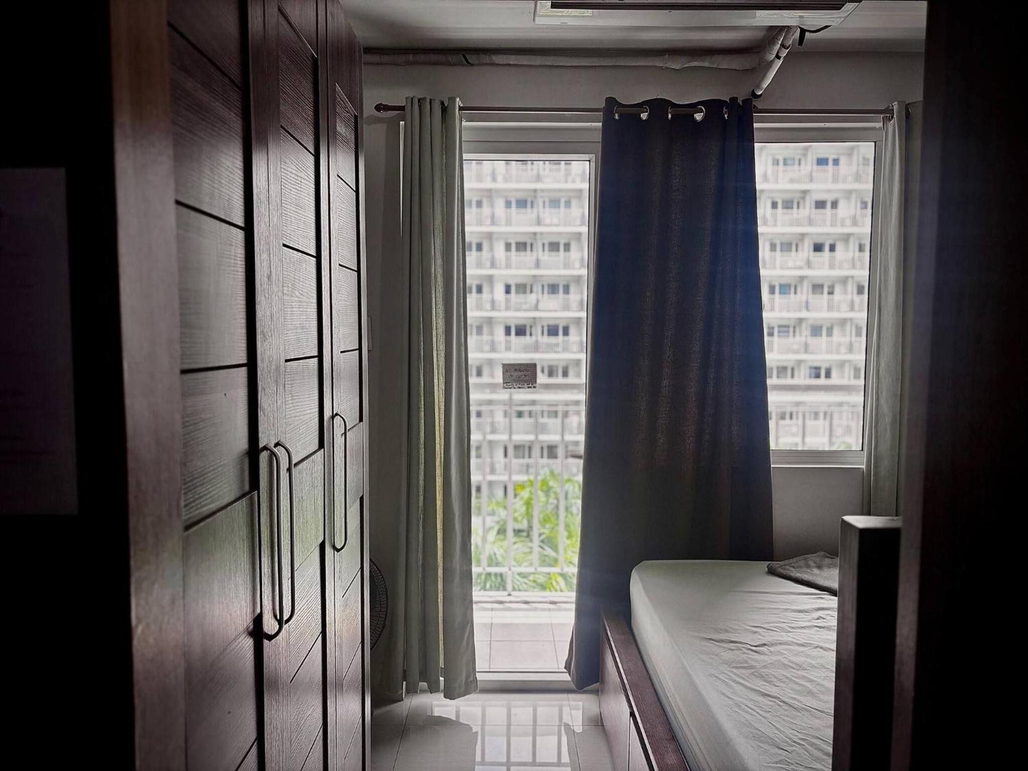 Kempt Pasay City Apartment for Rent - Perfect for Short-Term Stay front of MOA