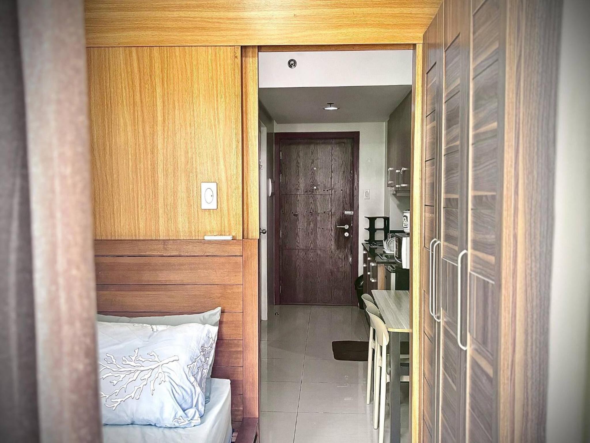 Kempt Pasay City Apartment for Rent - Perfect for Short-Term Stay front of MOA