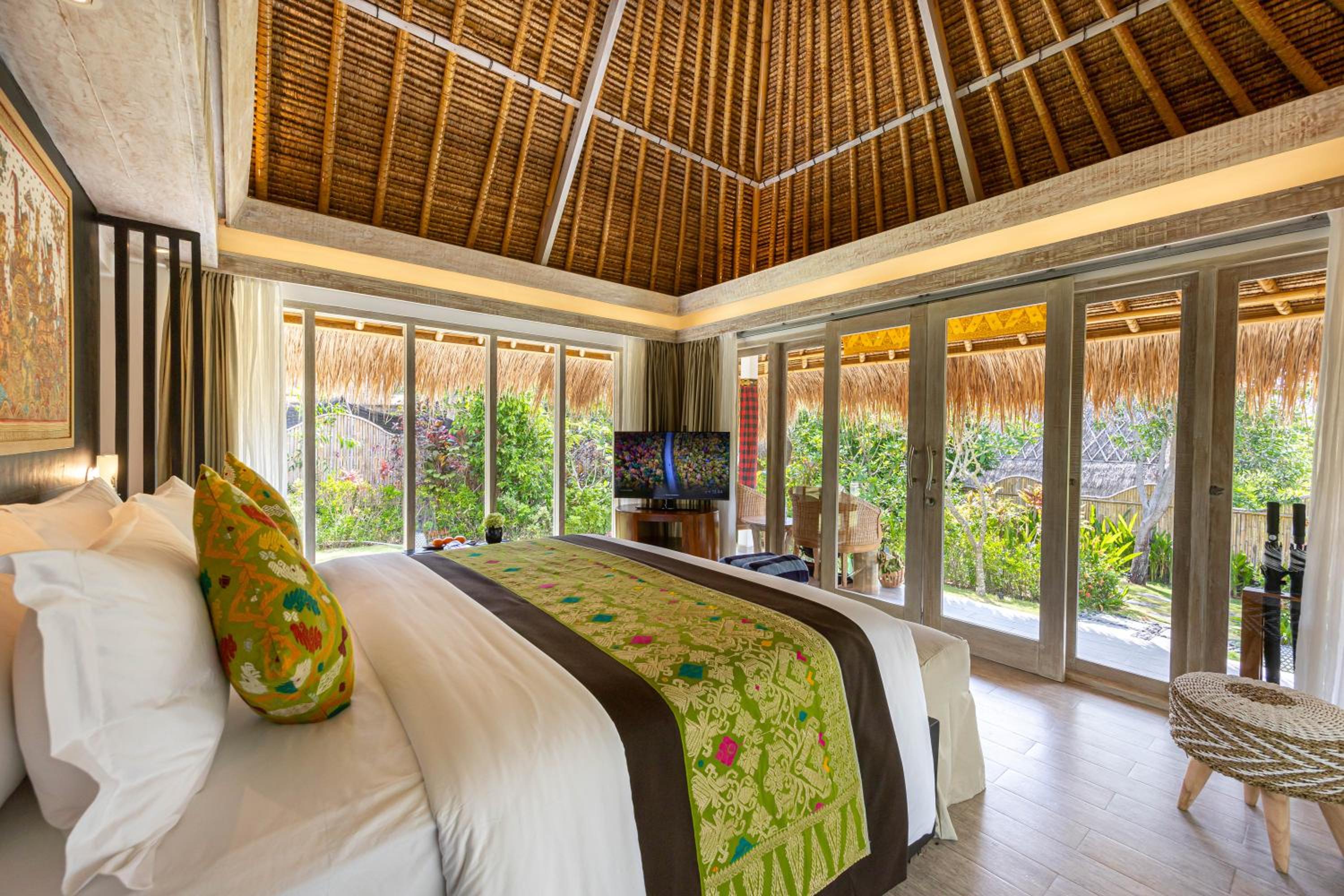 Ayvrtha Boutique Nature Resort, 5 minutes drive to Padang-Padang Beach