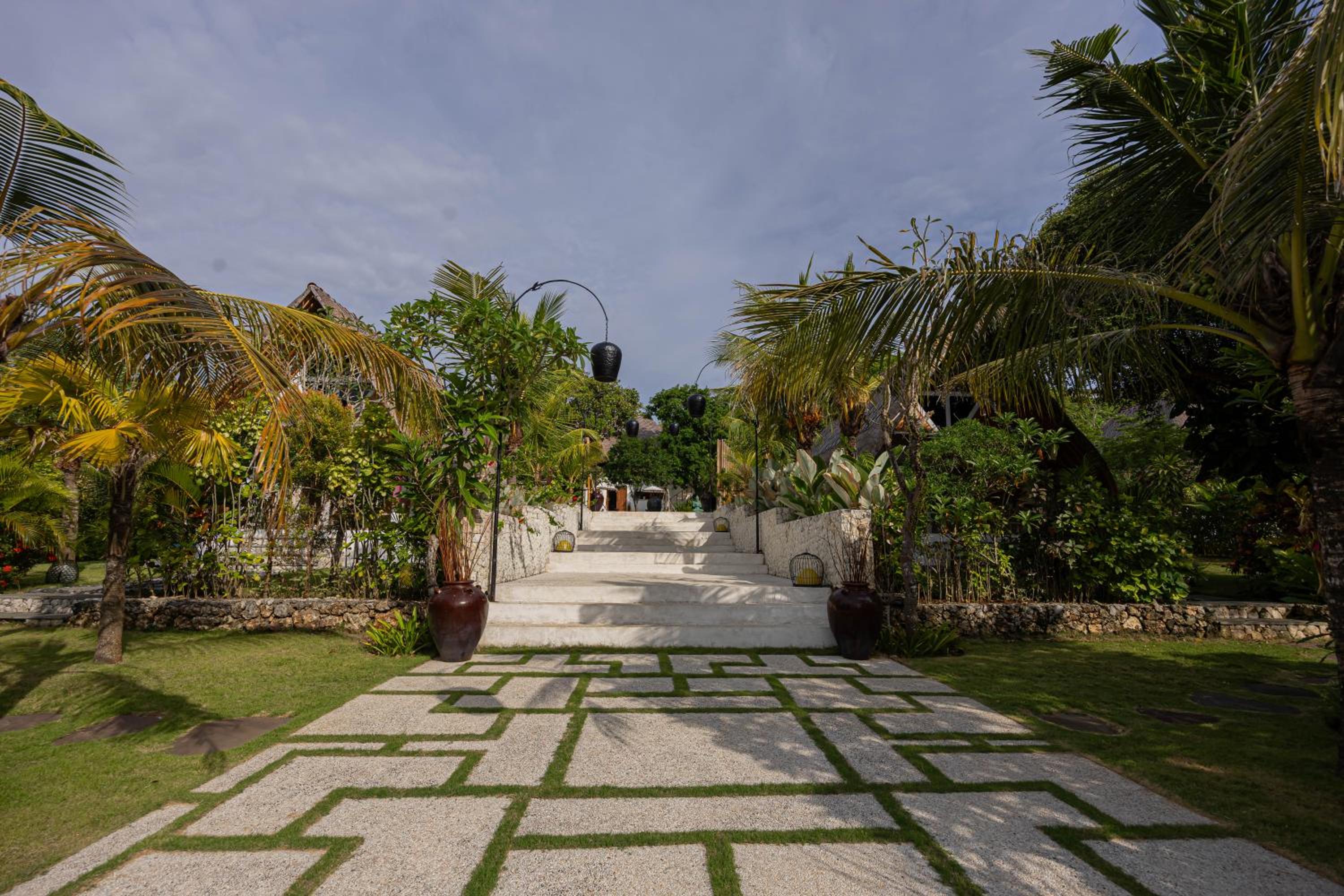 Ayvrtha Boutique Nature Resort, 5 minutes drive to Padang-Padang Beach