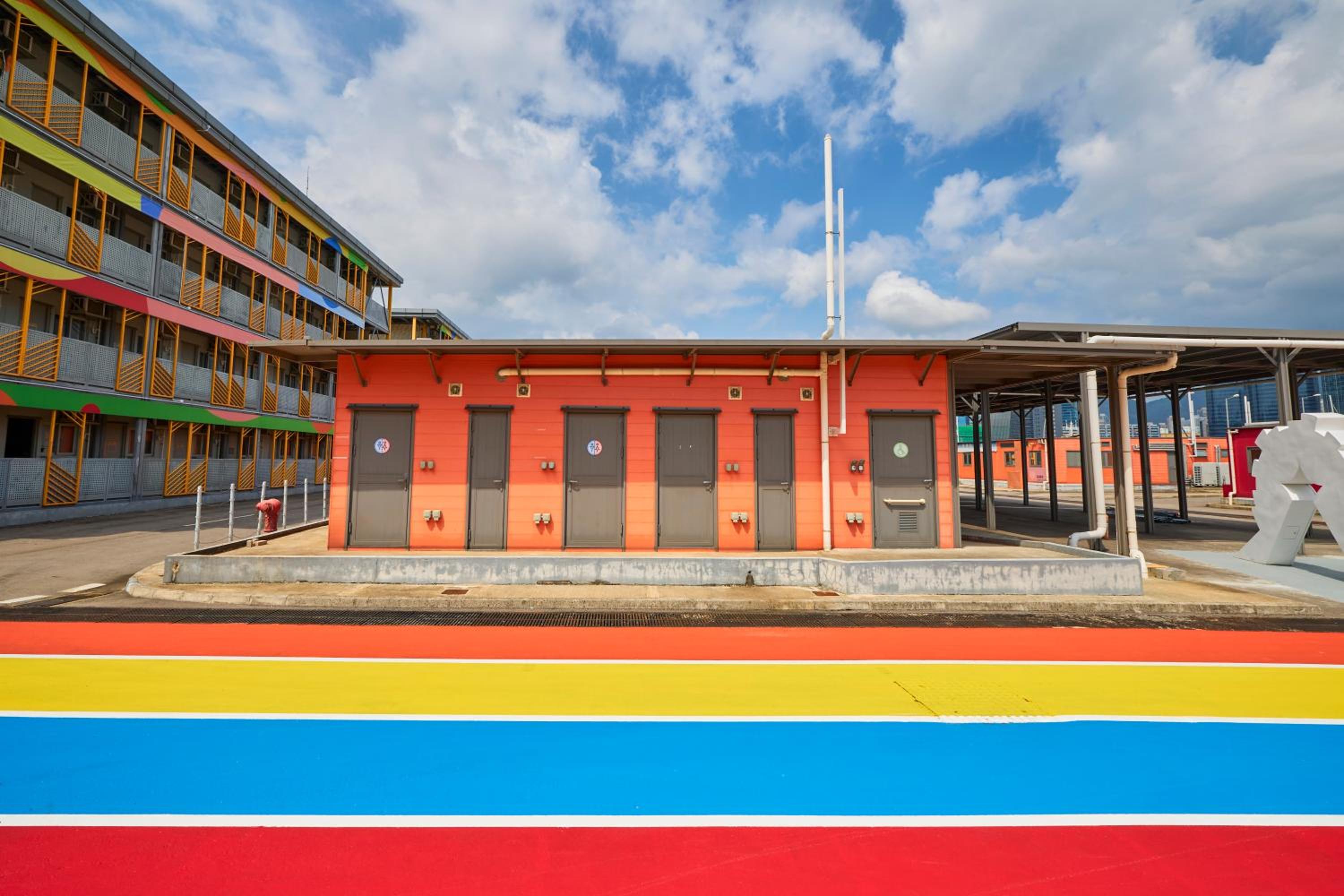Runway 1331 -ENLIGHT Youth Hostel