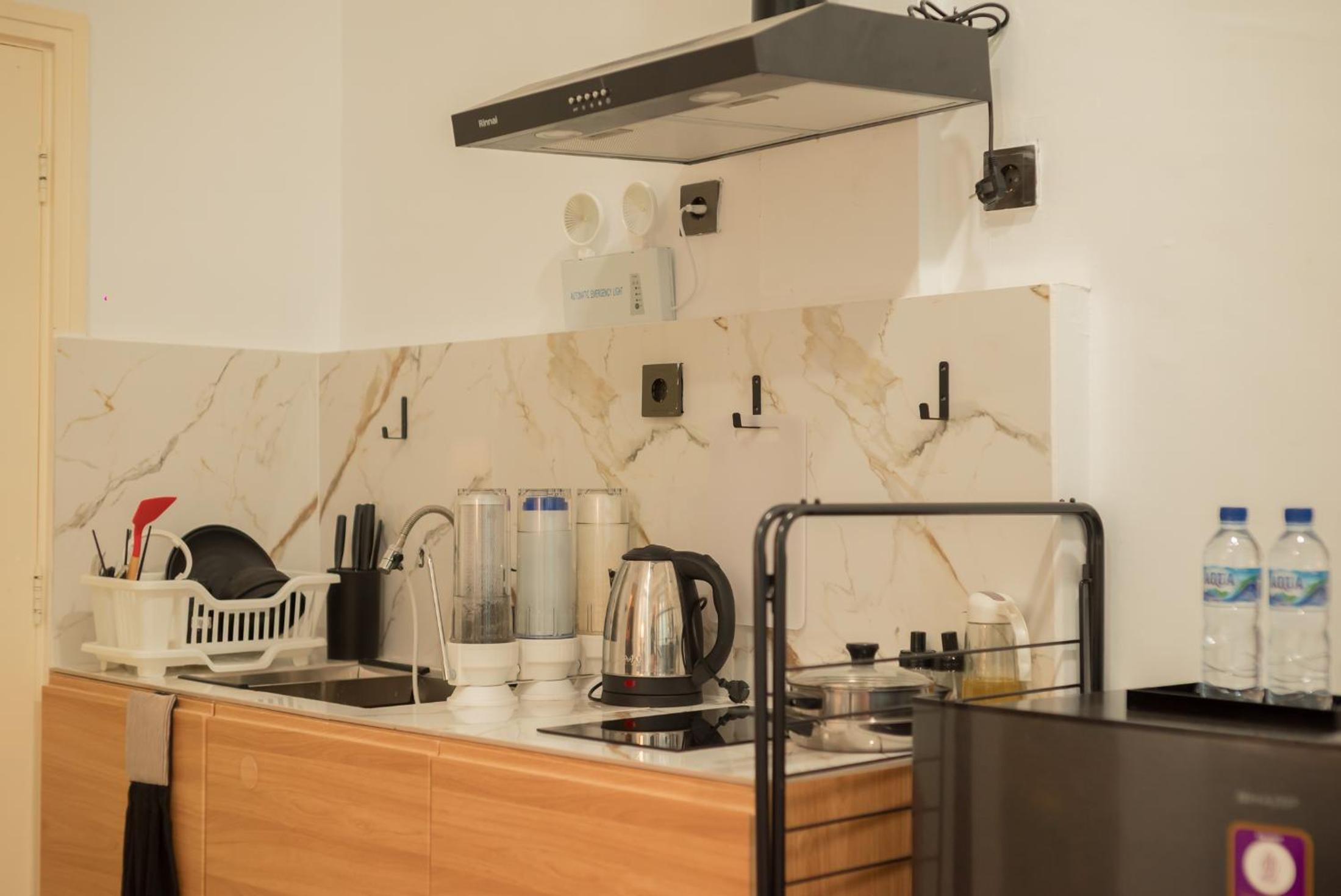 Comfort Loft Style Studio at Central District 3A!
