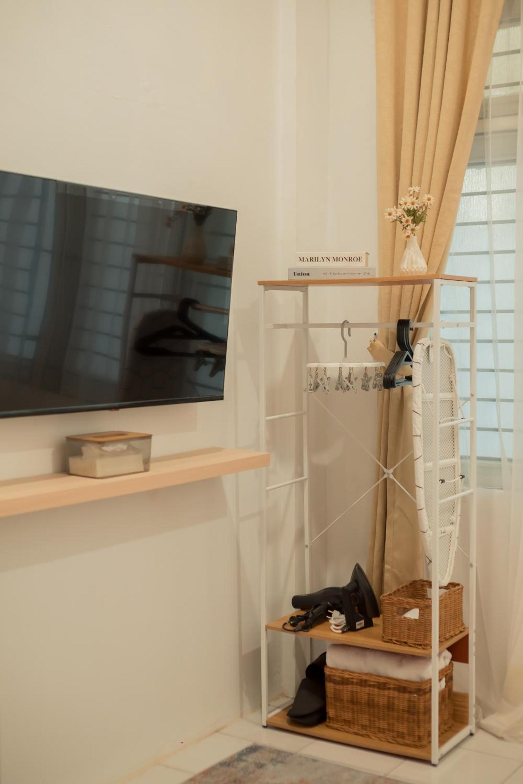 Comfort Loft Style Studio at Central District 3A!