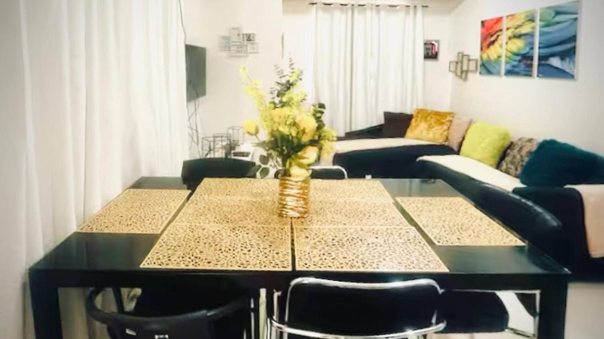 Spacious Central Davao City Getaway - Spacious Apartment with Shared Pool