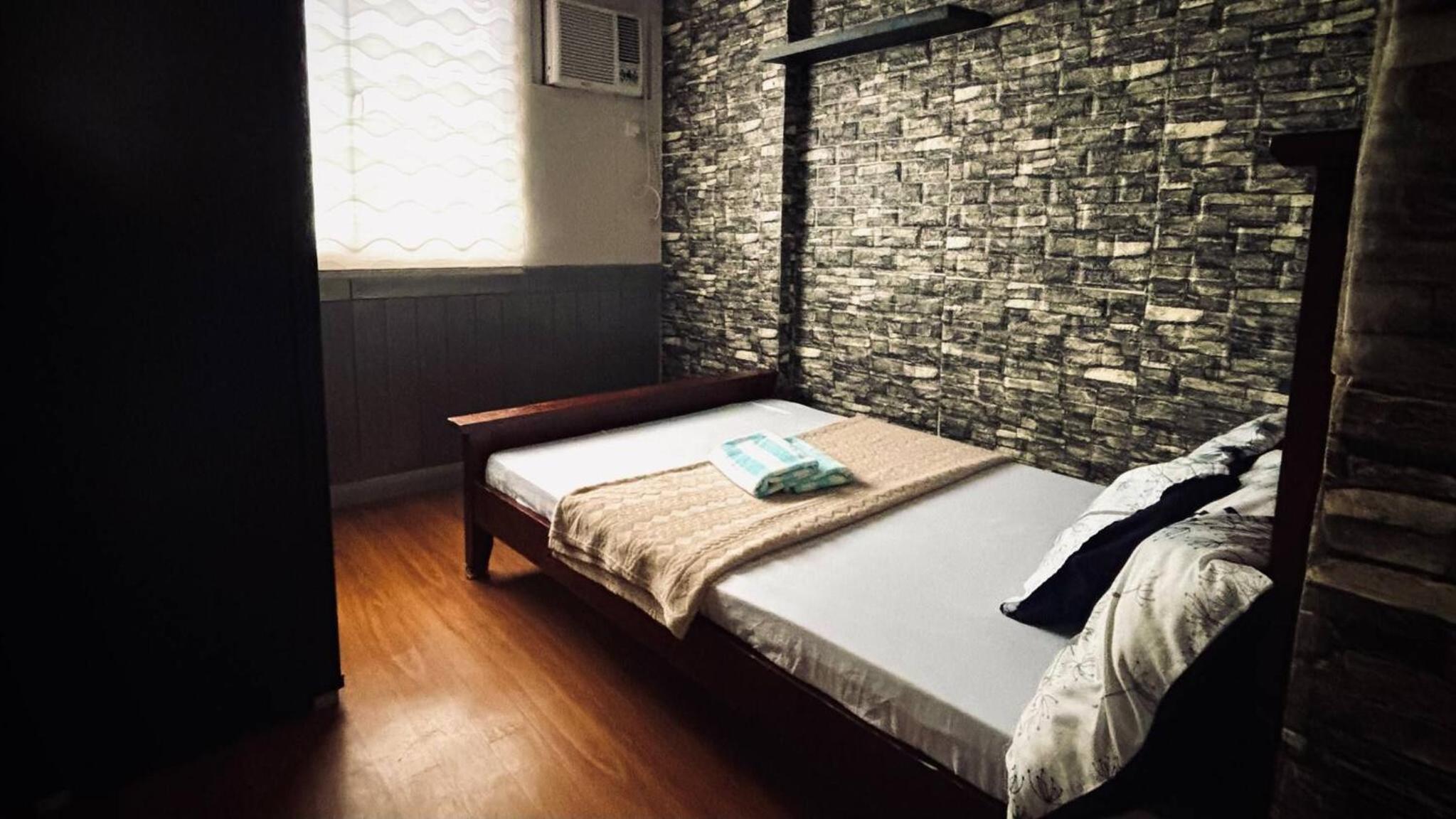 Spacious Central Davao City Getaway - Spacious Apartment with Shared Pool