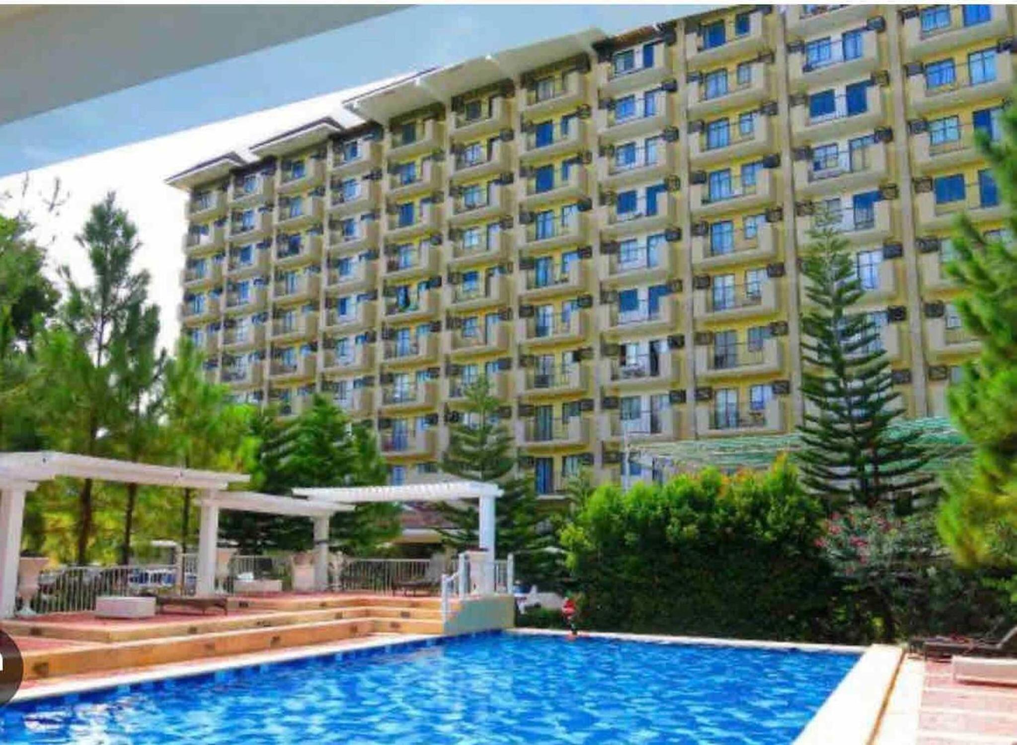 Spacious Central Davao City Getaway - Spacious Apartment with Shared Pool