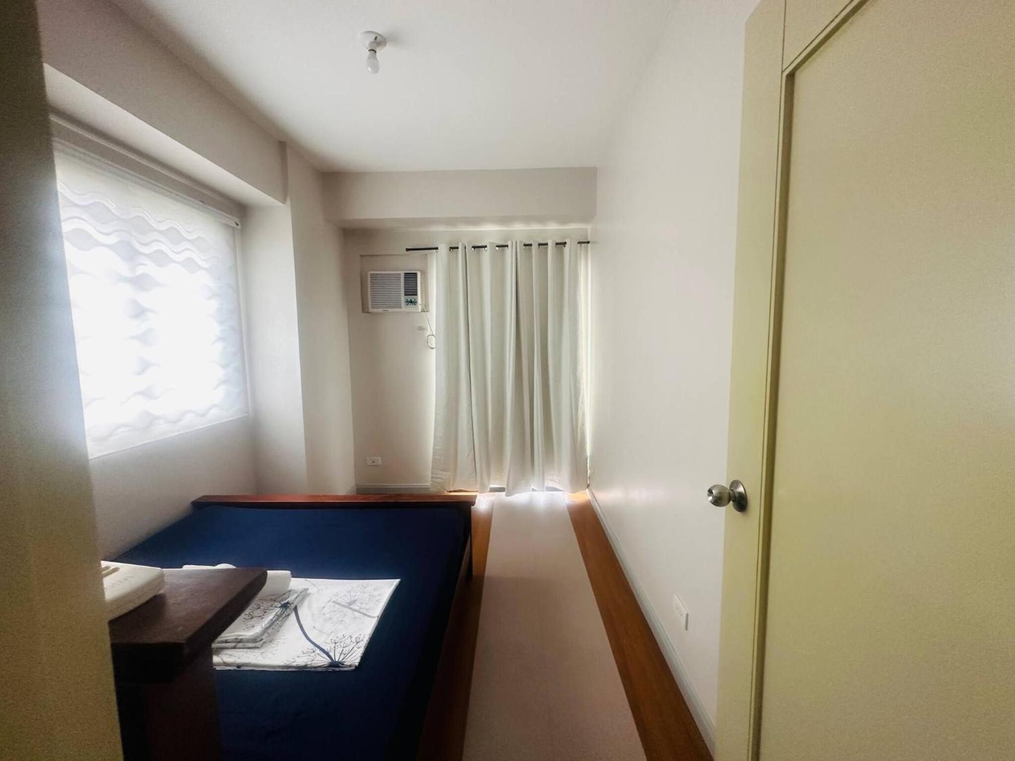 Spacious Central Davao City Getaway - Spacious Apartment with Shared Pool