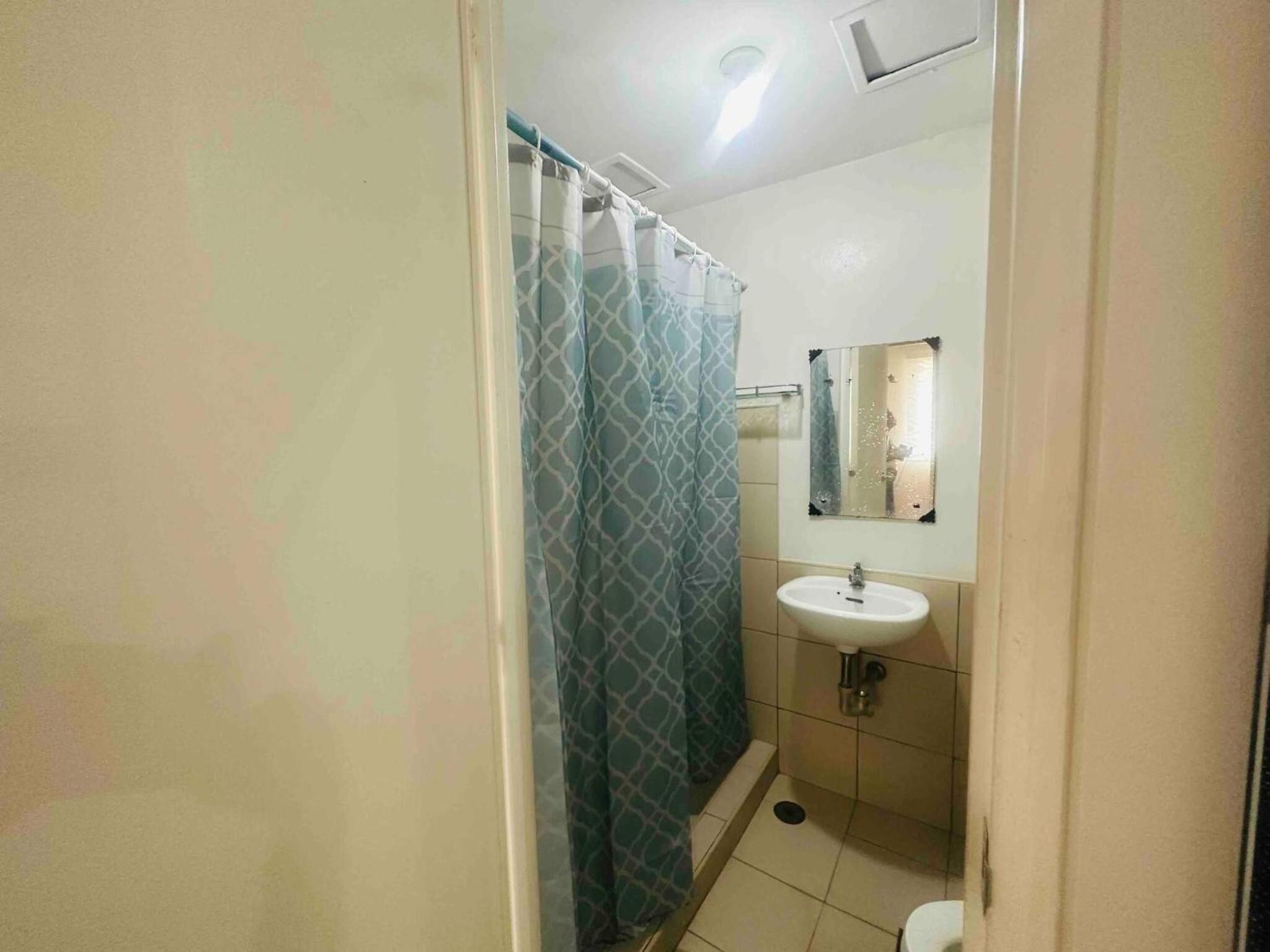 Spacious Central Davao City Getaway - Spacious Apartment with Shared Pool