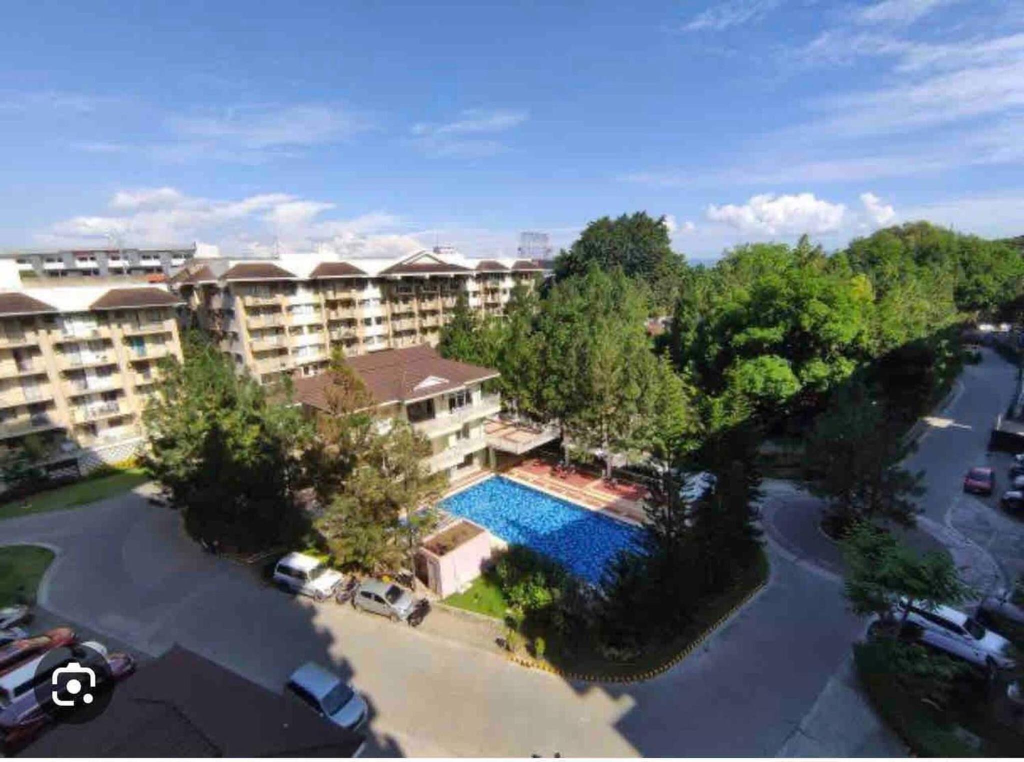 Spacious Central Davao City Getaway - Spacious Apartment with Shared Pool