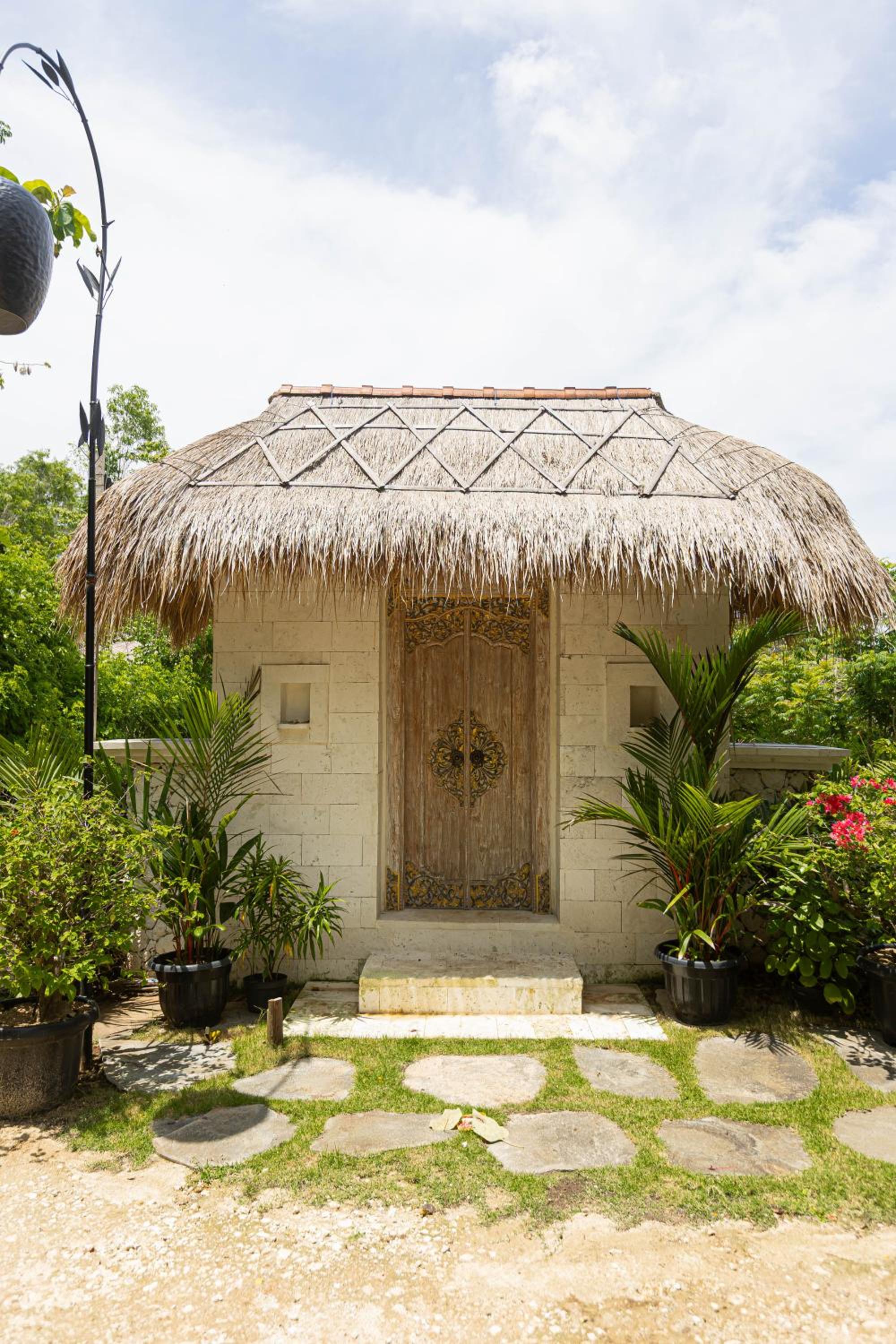 Ayvrtha Boutique Nature Resort, 5 minutes drive to Padang-Padang Beach