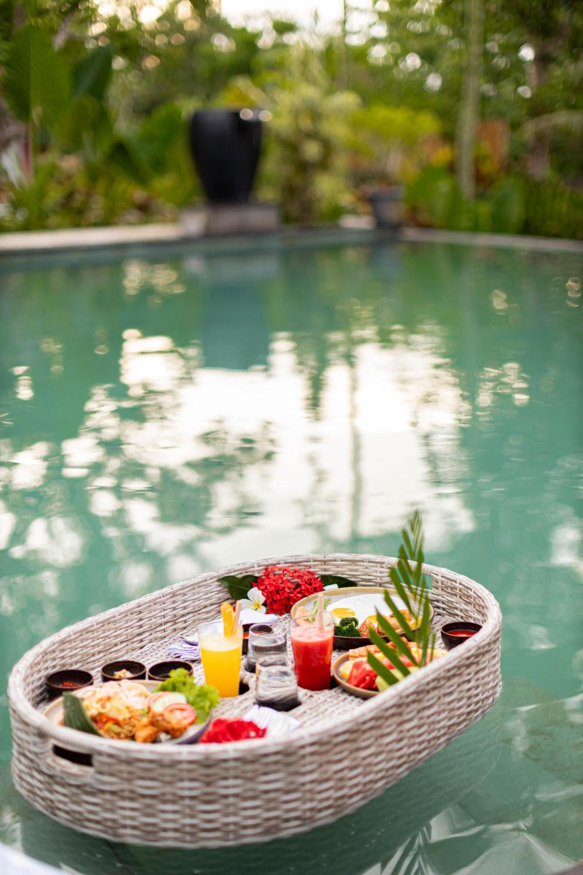 Ayvrtha Boutique Nature Resort, 5 minutes drive to Padang-Padang Beach