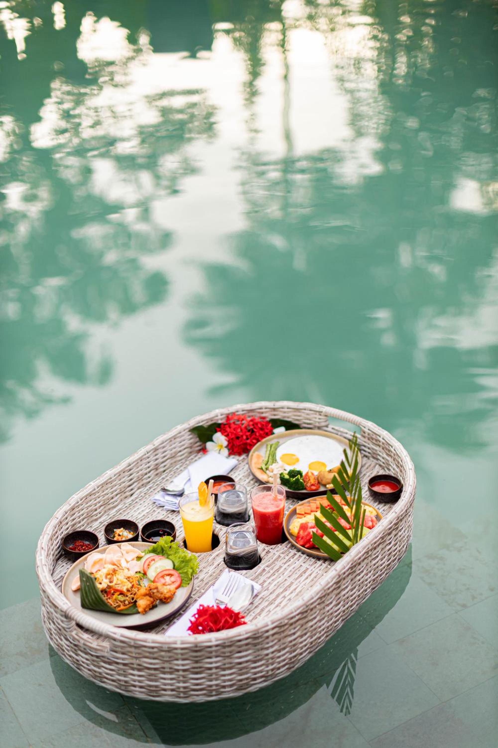 Ayvrtha Boutique Nature Resort, 5 minutes drive to Padang-Padang Beach