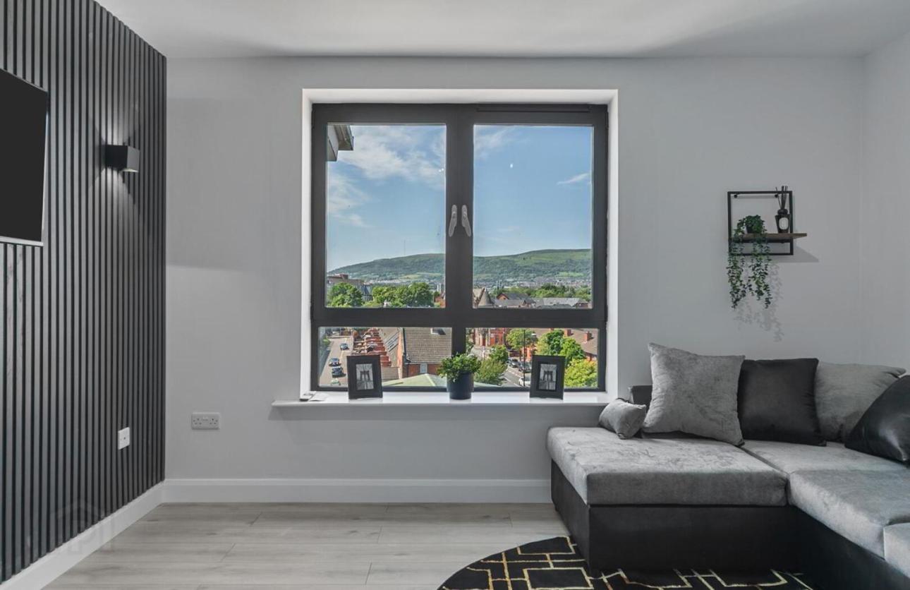 Lux 2bed apartment city center Free parking