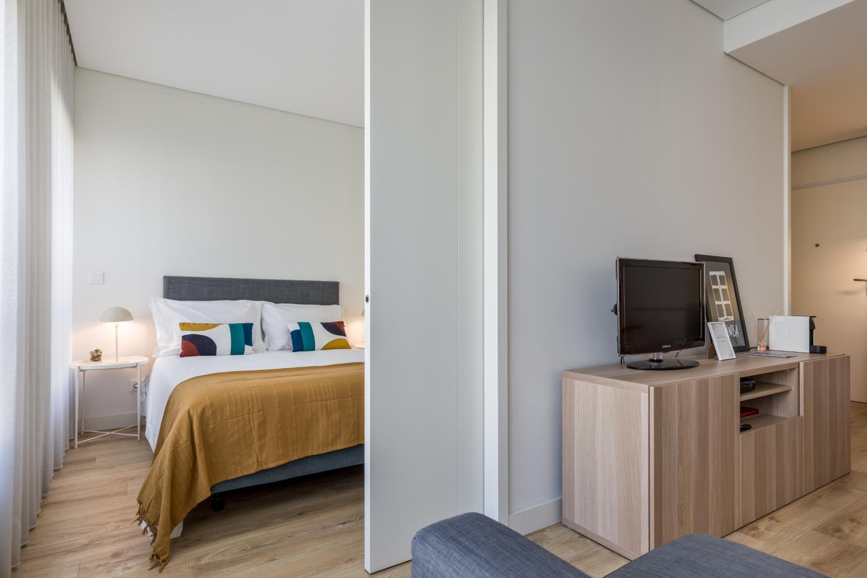 Antas Park with pool and gym - to work & leisure