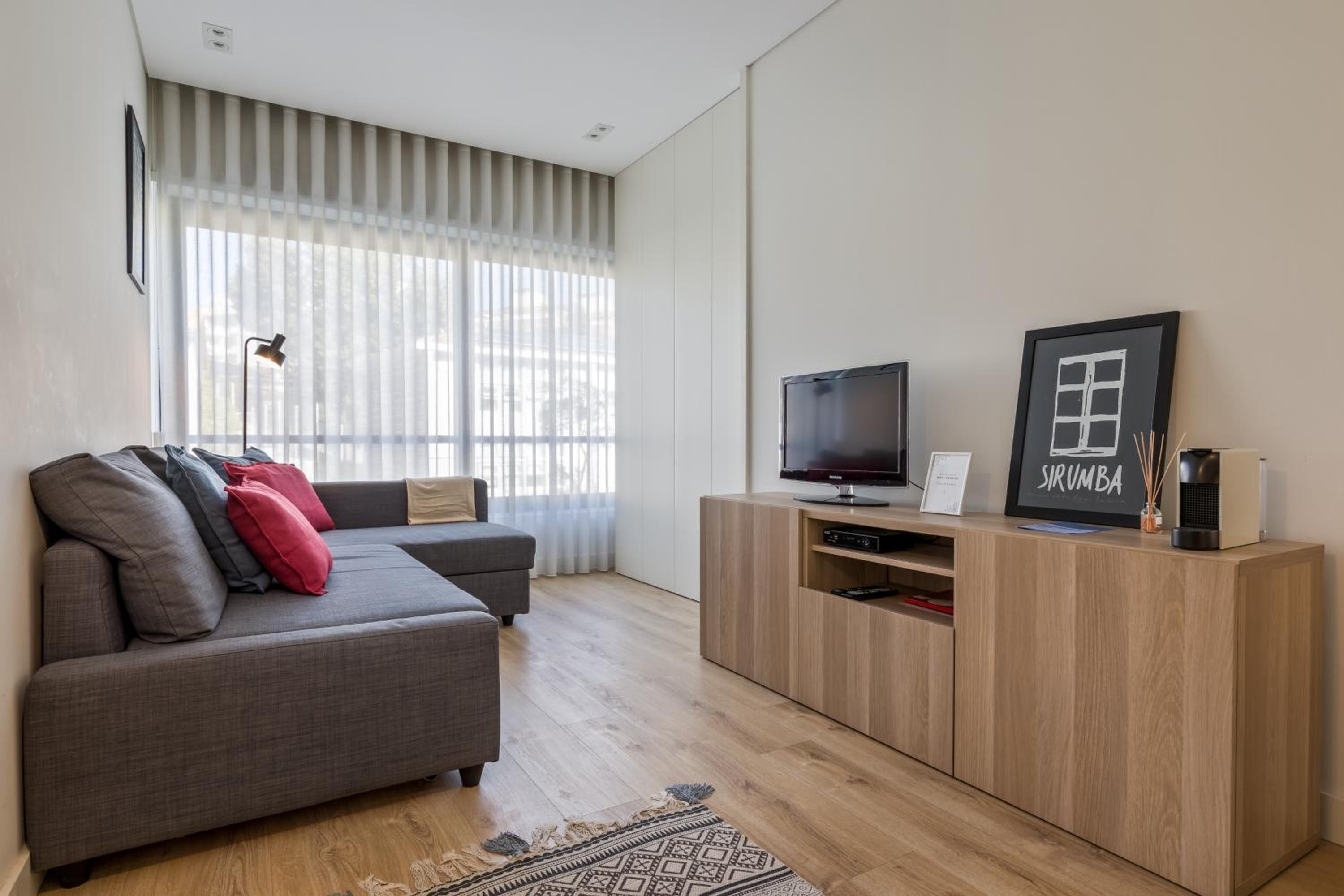 Antas Park with pool and gym - to work & leisure