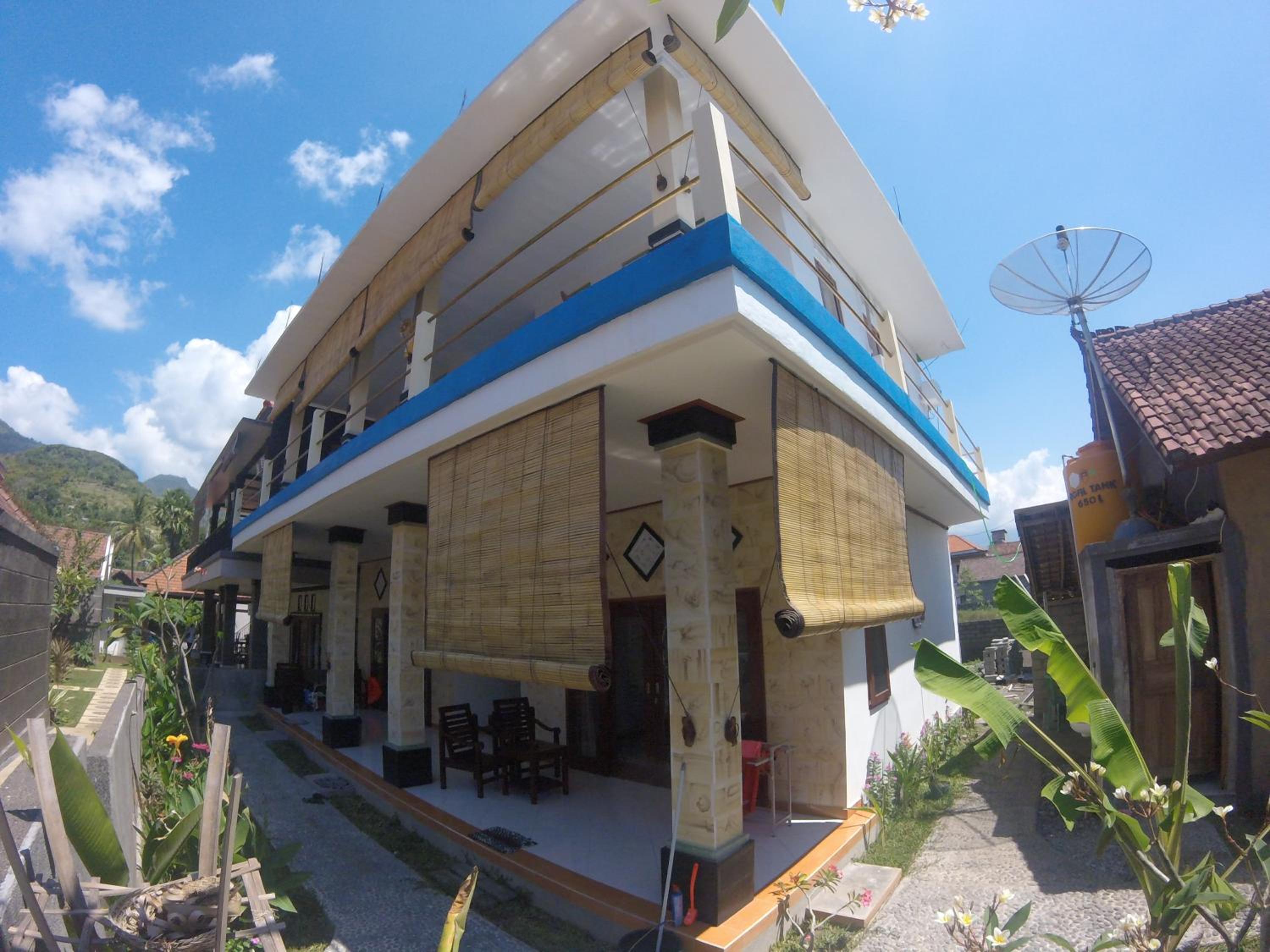 Homestay & Restaurant Segara Amed view 4