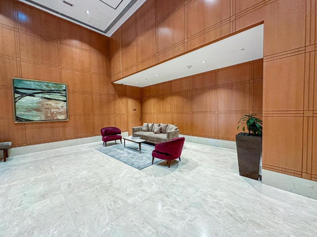 Simply Comfort Vacation Homes Rental Chic Downtown Studio Few Steps to Burj Khalifa
