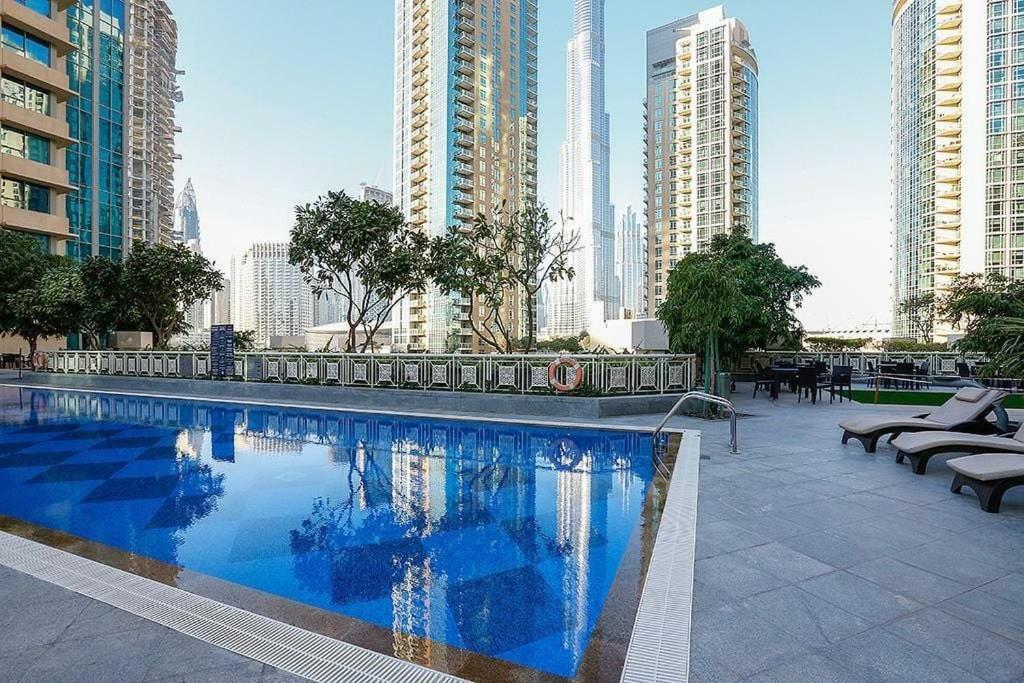 Simply Comfort Vacation Homes Rental Chic Downtown Studio Few Steps to Burj Khalifa