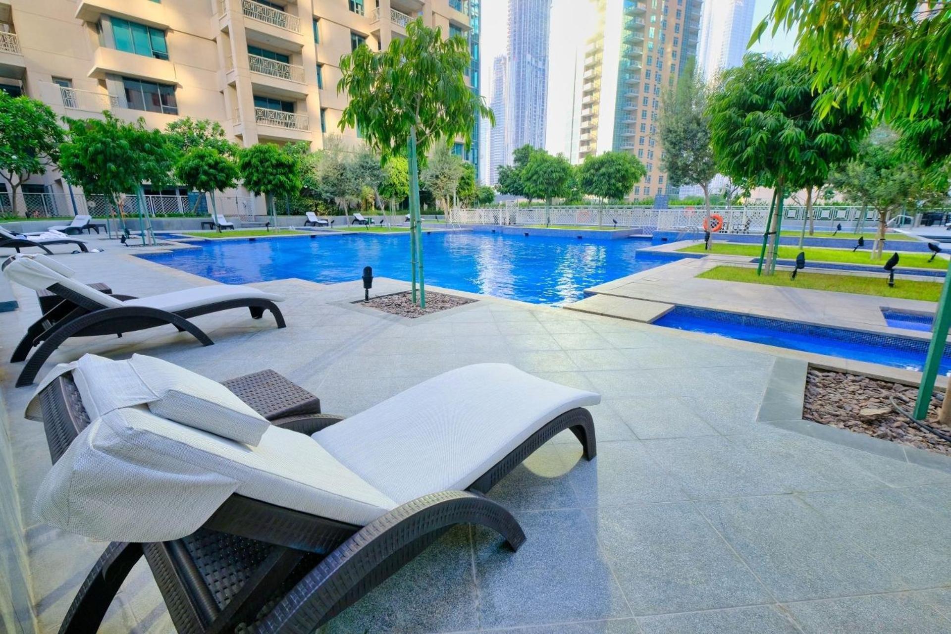 Simply Comfort Vacation Homes Rental Chic Downtown Studio Few Steps to Burj Khalifa