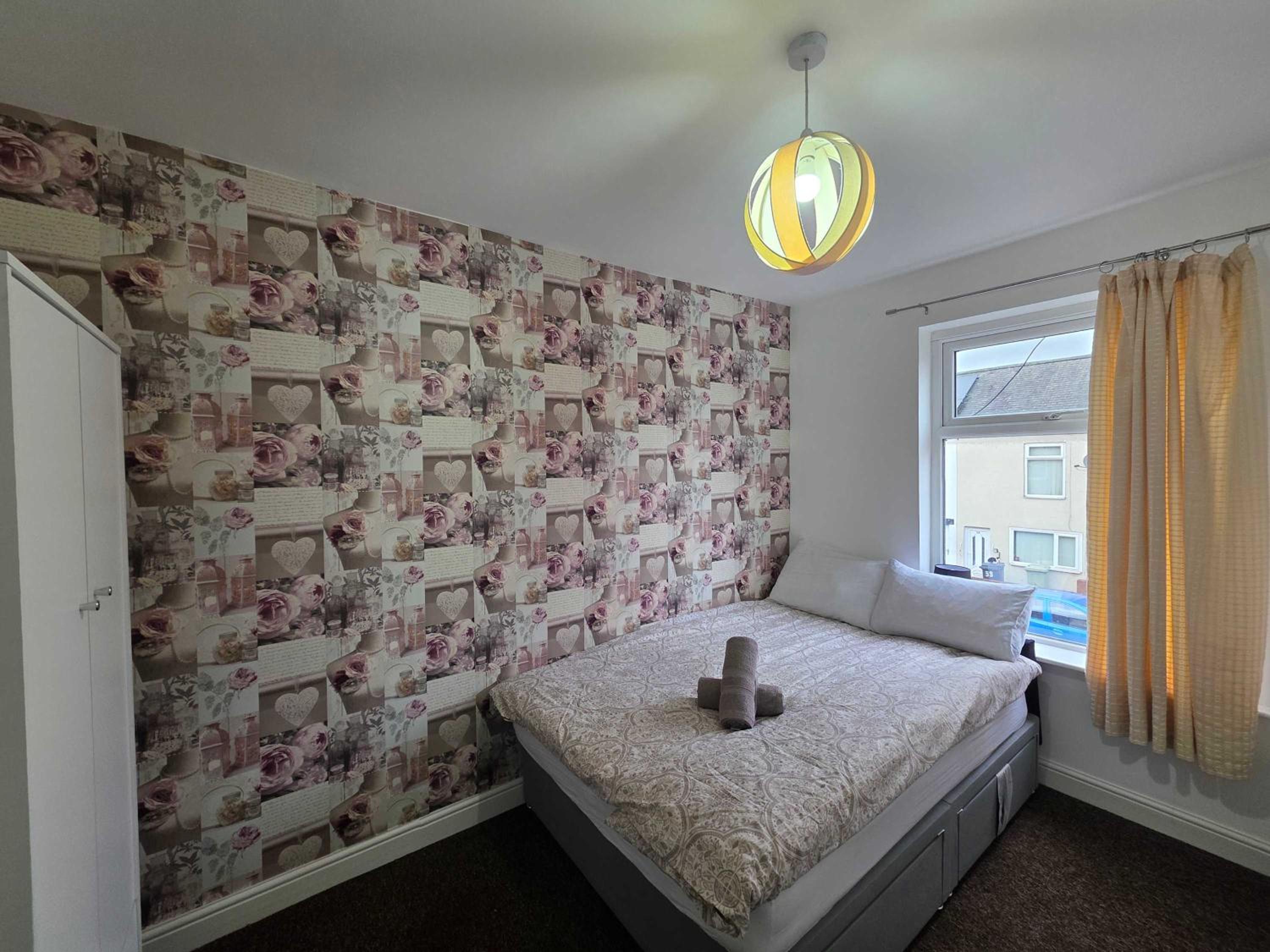 Inviting 3-Bed Home in Worksop with Street Parking