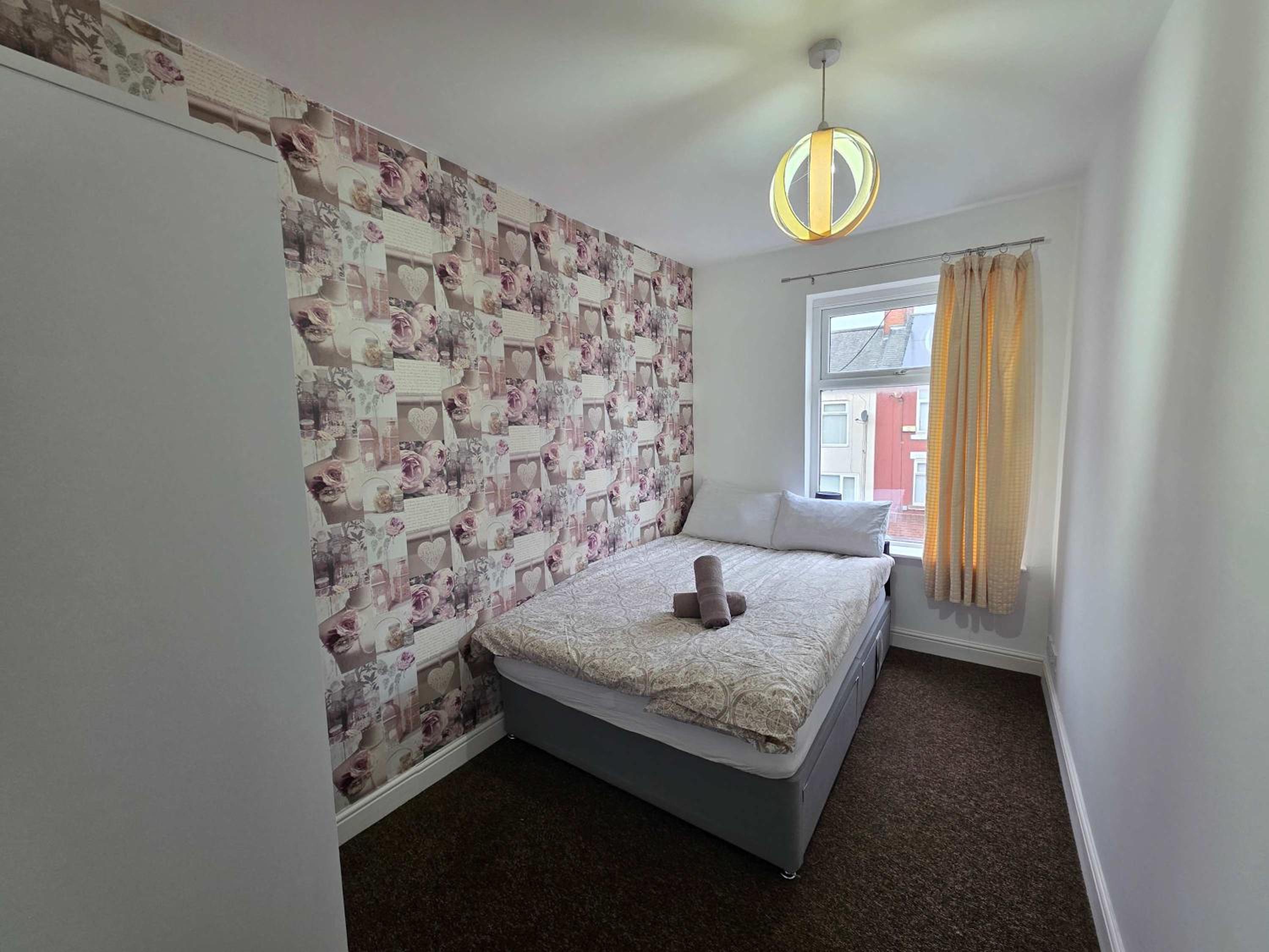 Inviting 3-Bed Home in Worksop with Street Parking