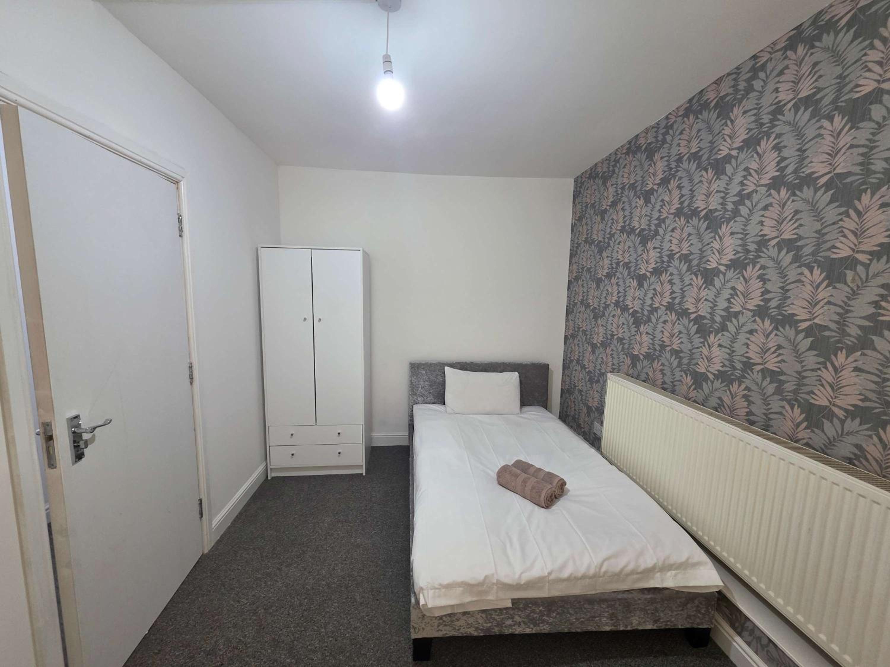 Inviting 3-Bed Home in Worksop with Street Parking