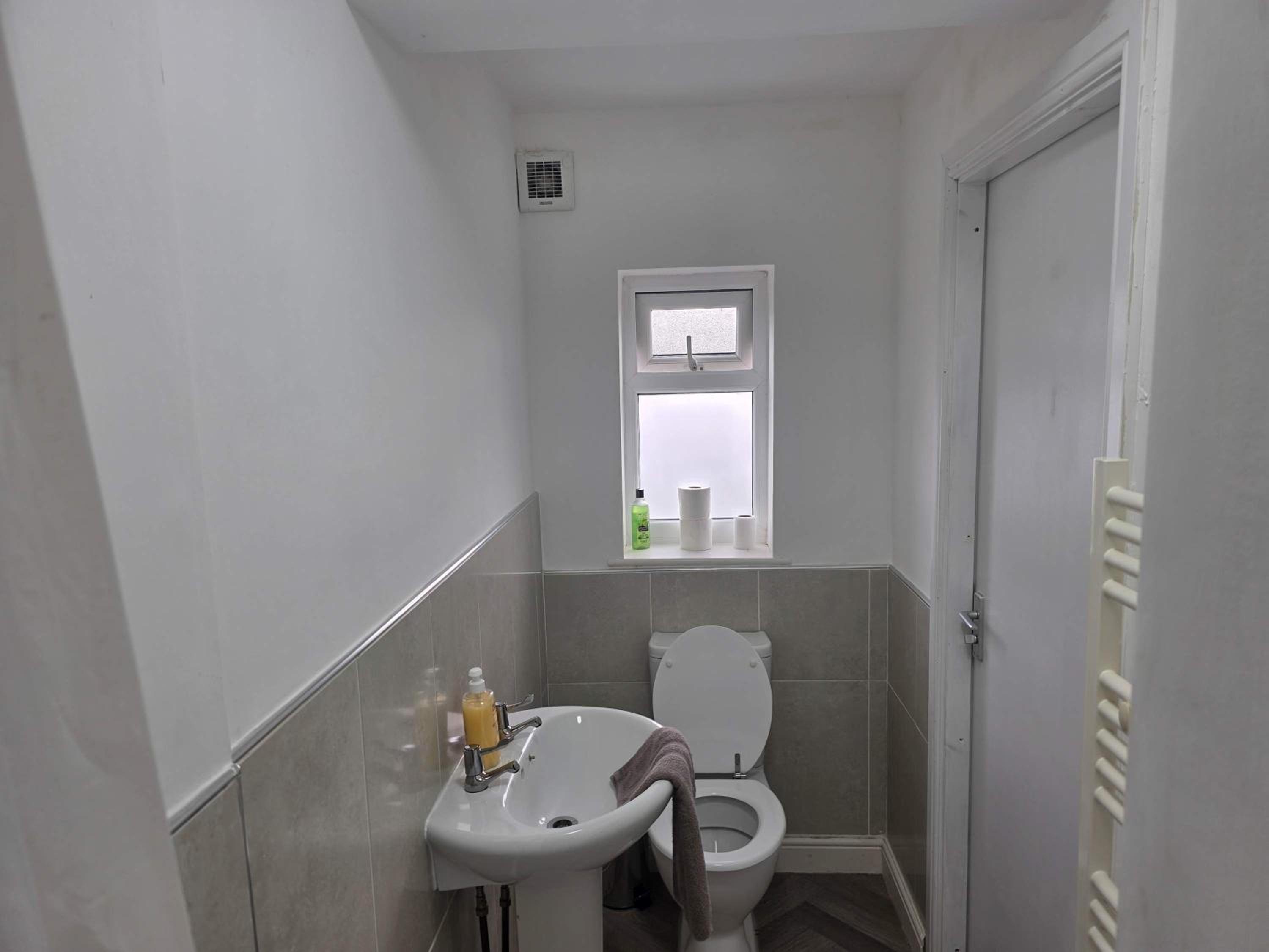 Inviting 3-Bed Home in Worksop with Street Parking