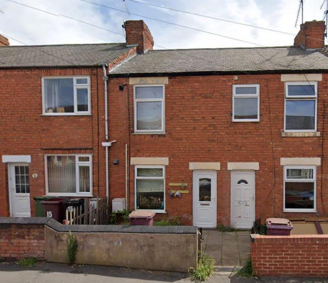 Inviting 3-Bed Home in Worksop with Street Parking
