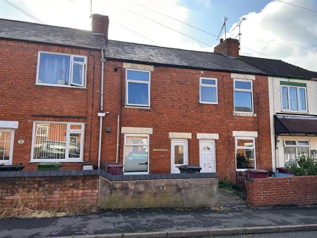 Inviting 3-Bed Home in Worksop with Street Parking