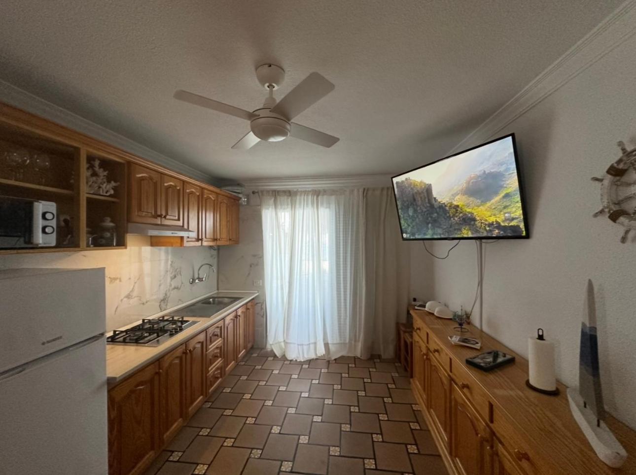 Apartamento acogedor con terraza frente al mar y vistas al Teide