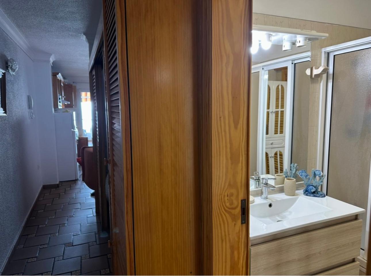 Apartamento acogedor con terraza frente al mar y vistas al Teide