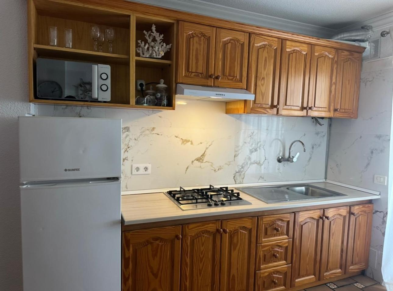 Apartamento acogedor con terraza frente al mar y vistas al Teide