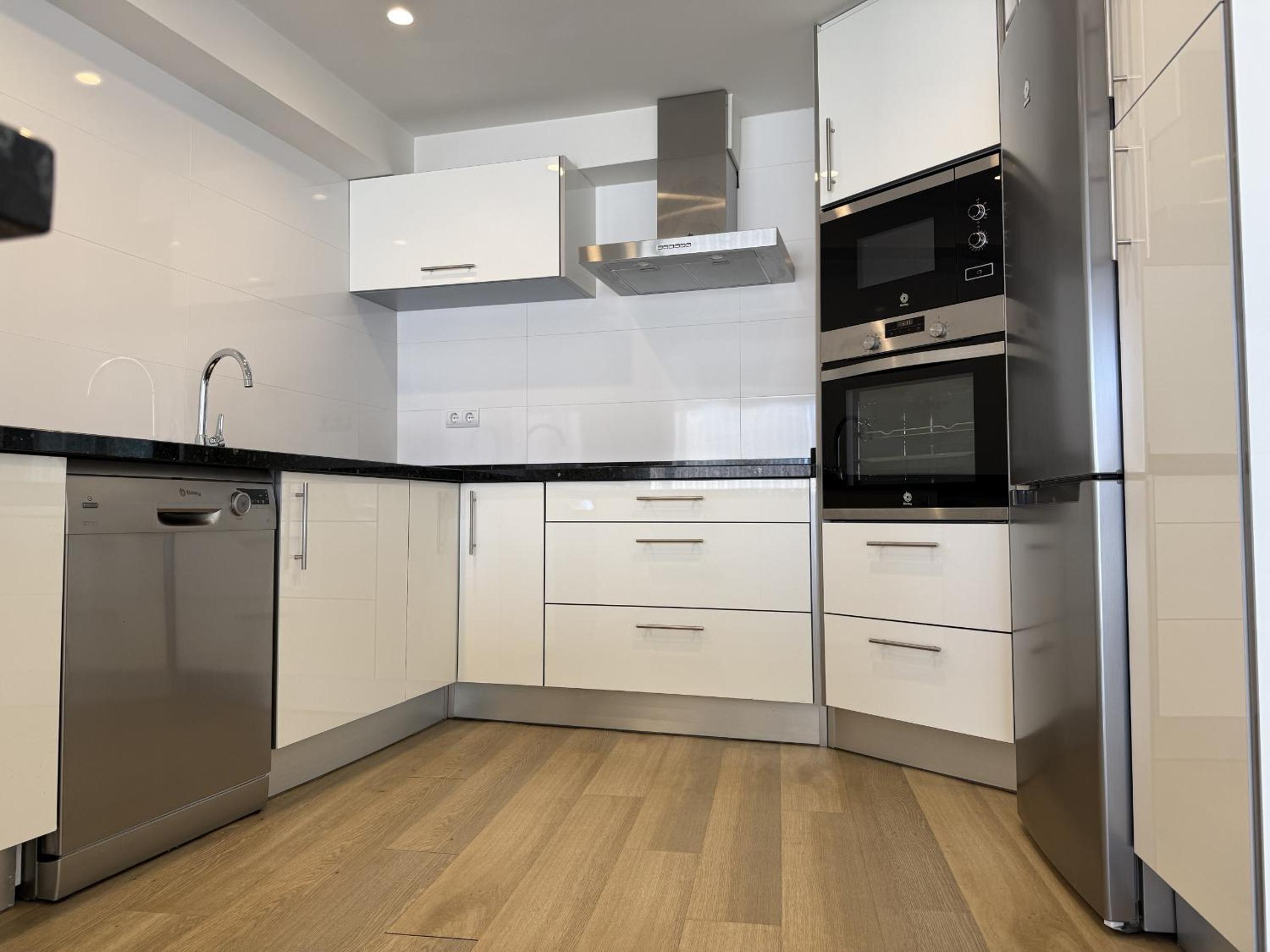 Souviron de Torres by Caleta Homes