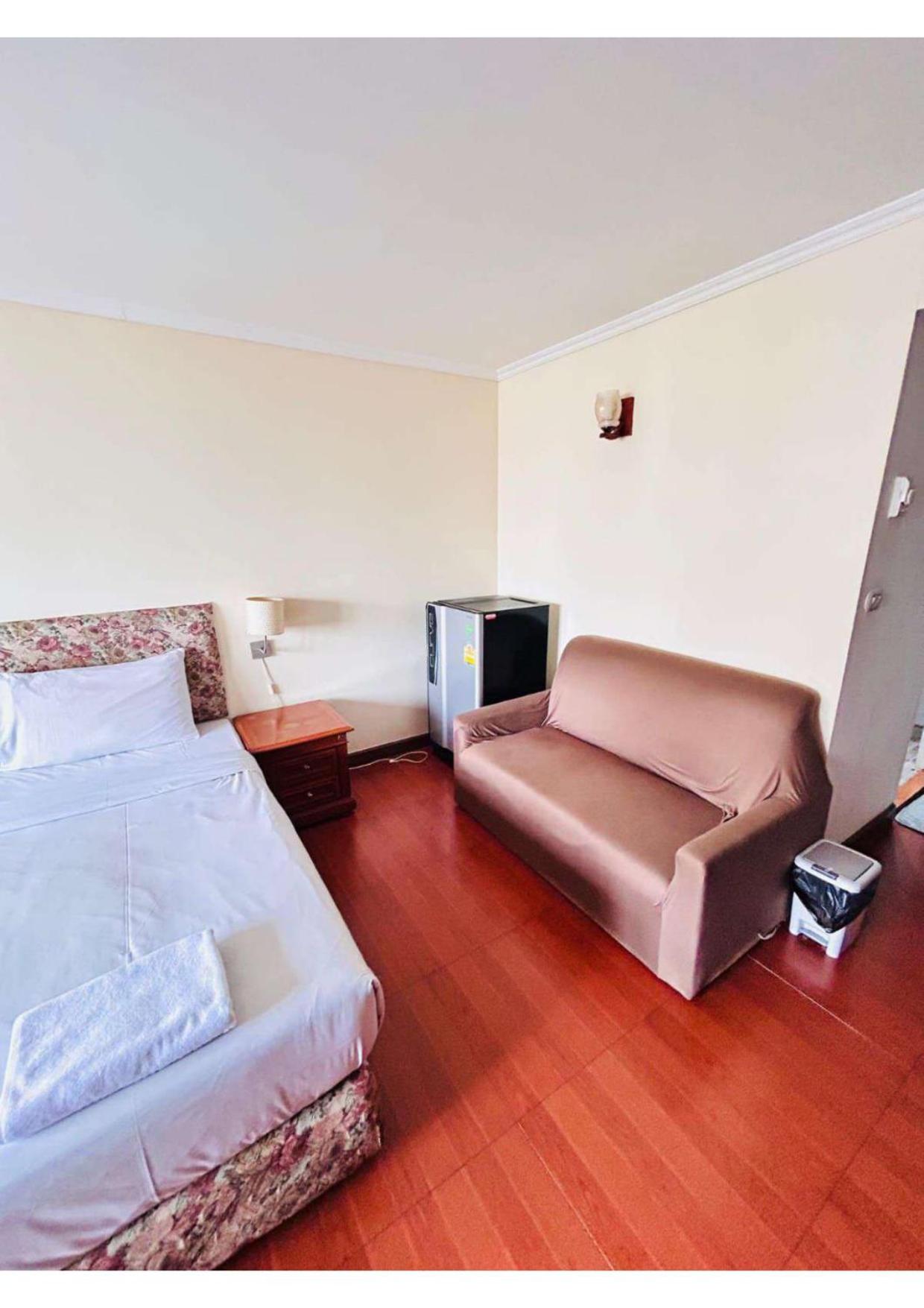 Affordable Serviced Apartments in Nana Omni Tower - Prime Sukhumvit location