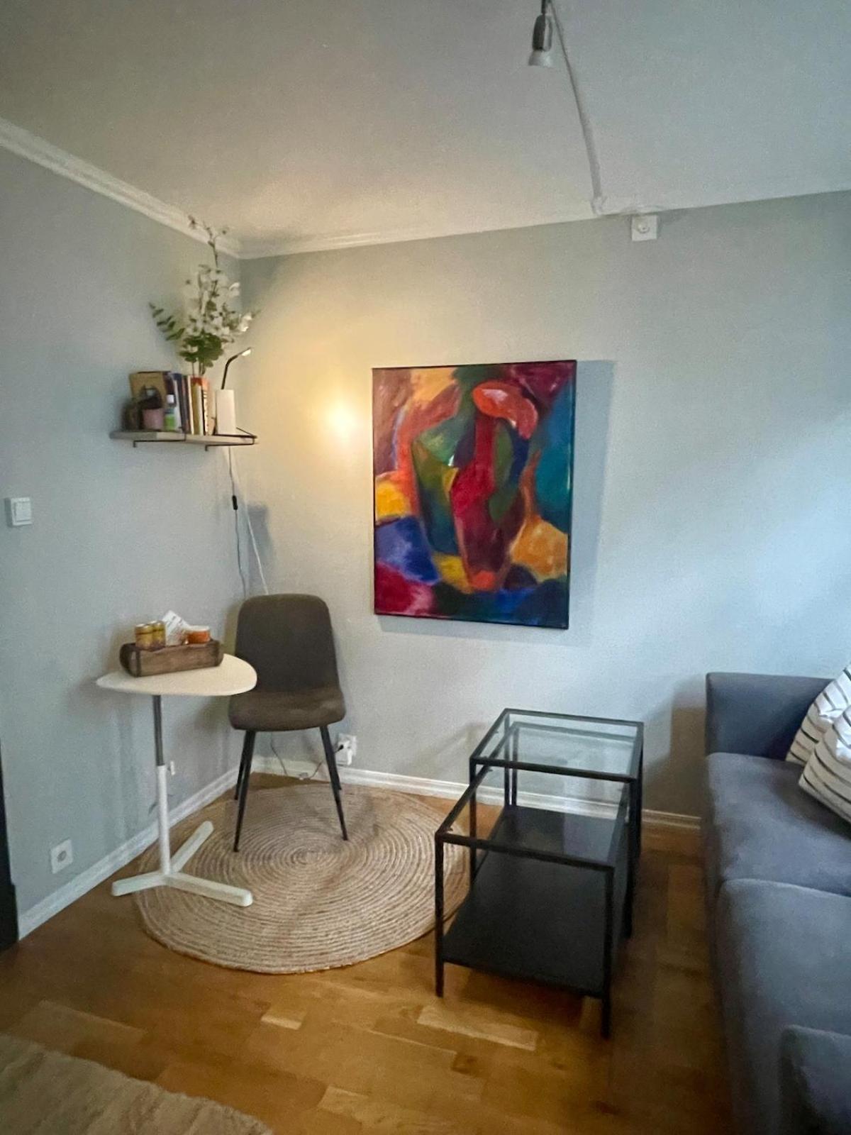 Central studio apartment