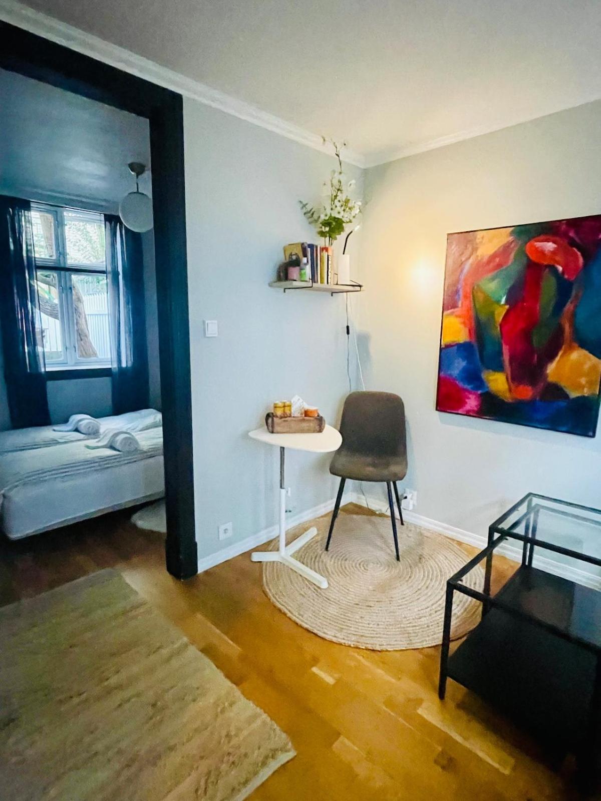 Central studio apartment
