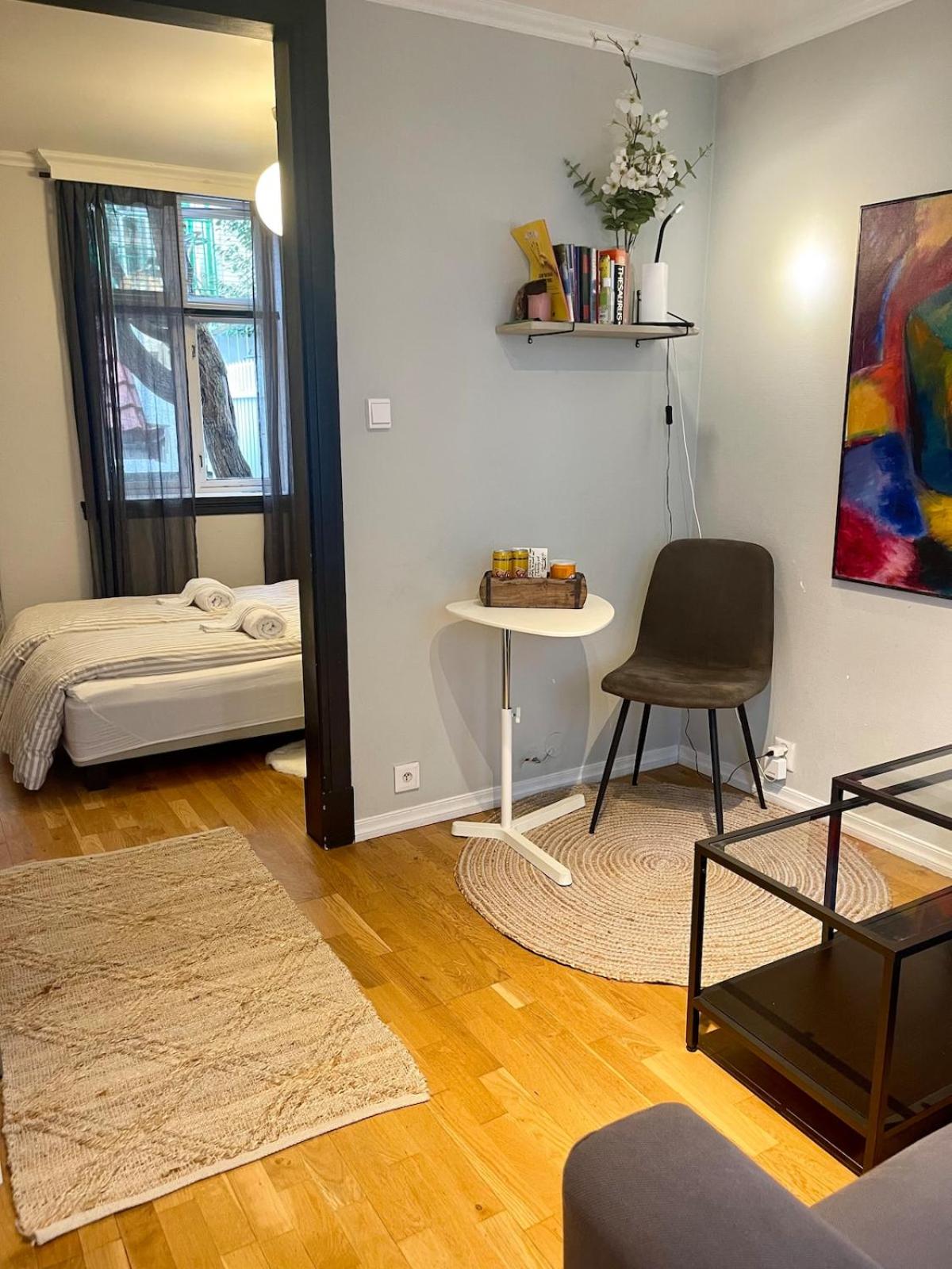 Central studio apartment