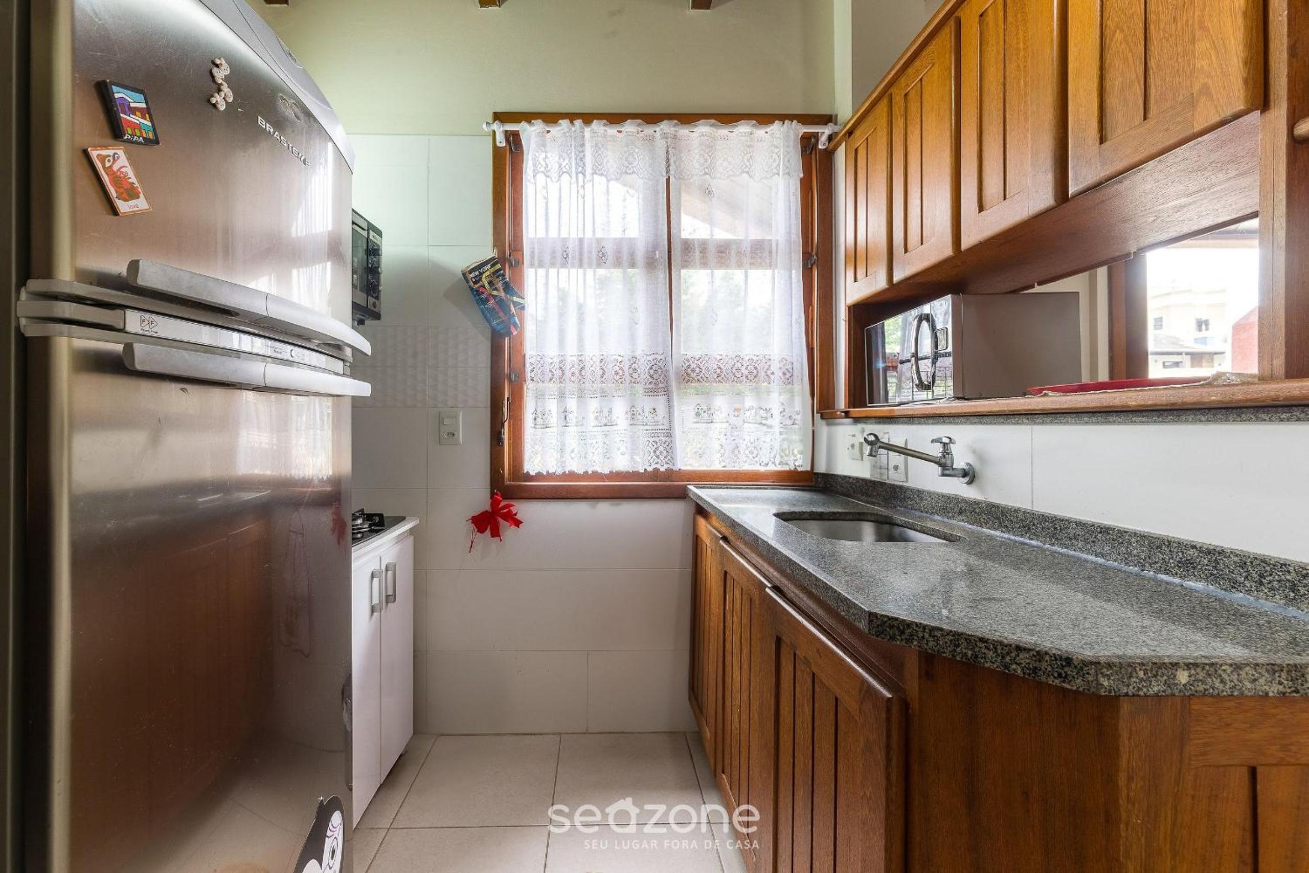 2-Bedr Ap w/BBQ, 400m from the Beach Jurerê JBA202