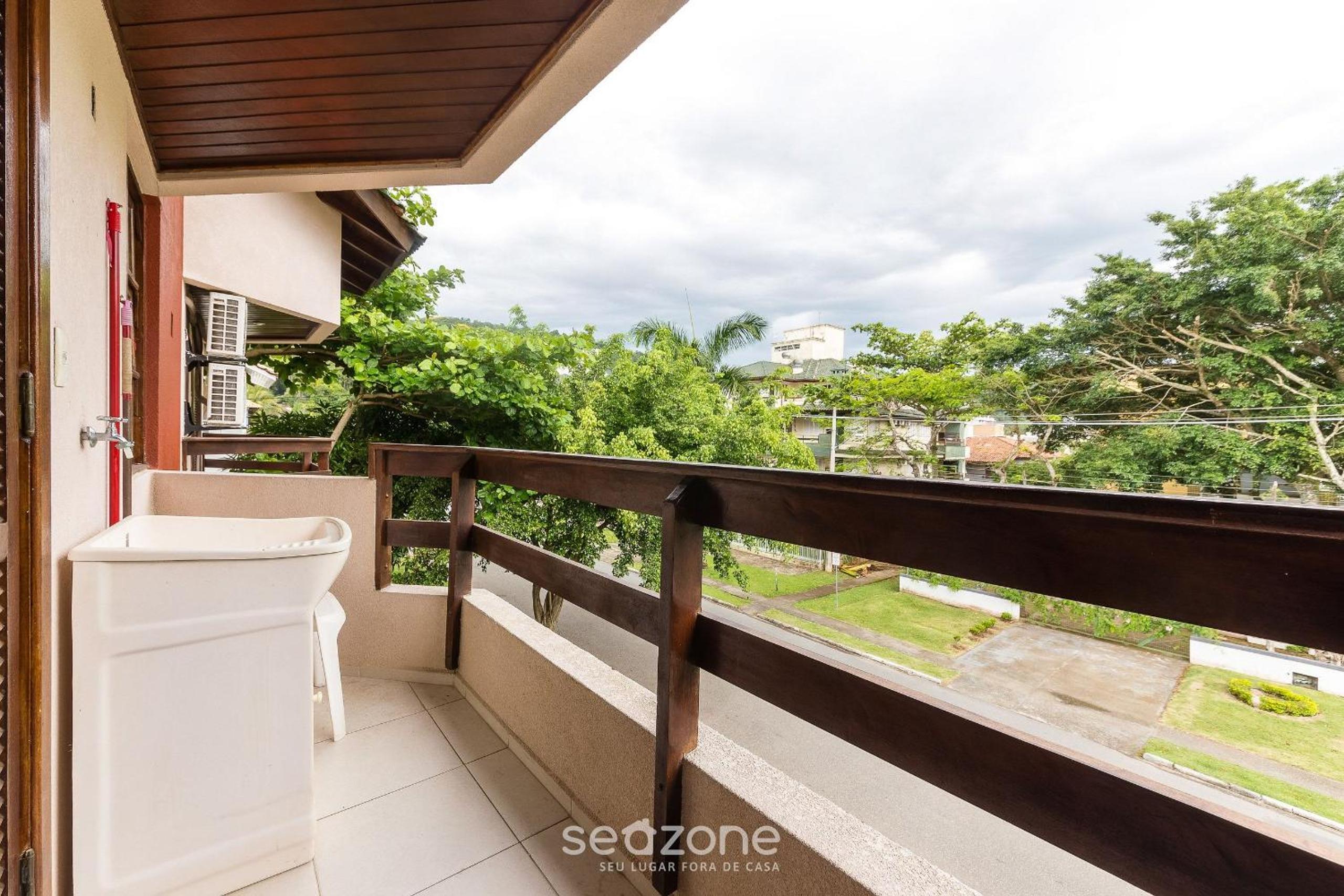 2-Bedr Ap w/BBQ, 400m from the Beach Jurerê JBA202